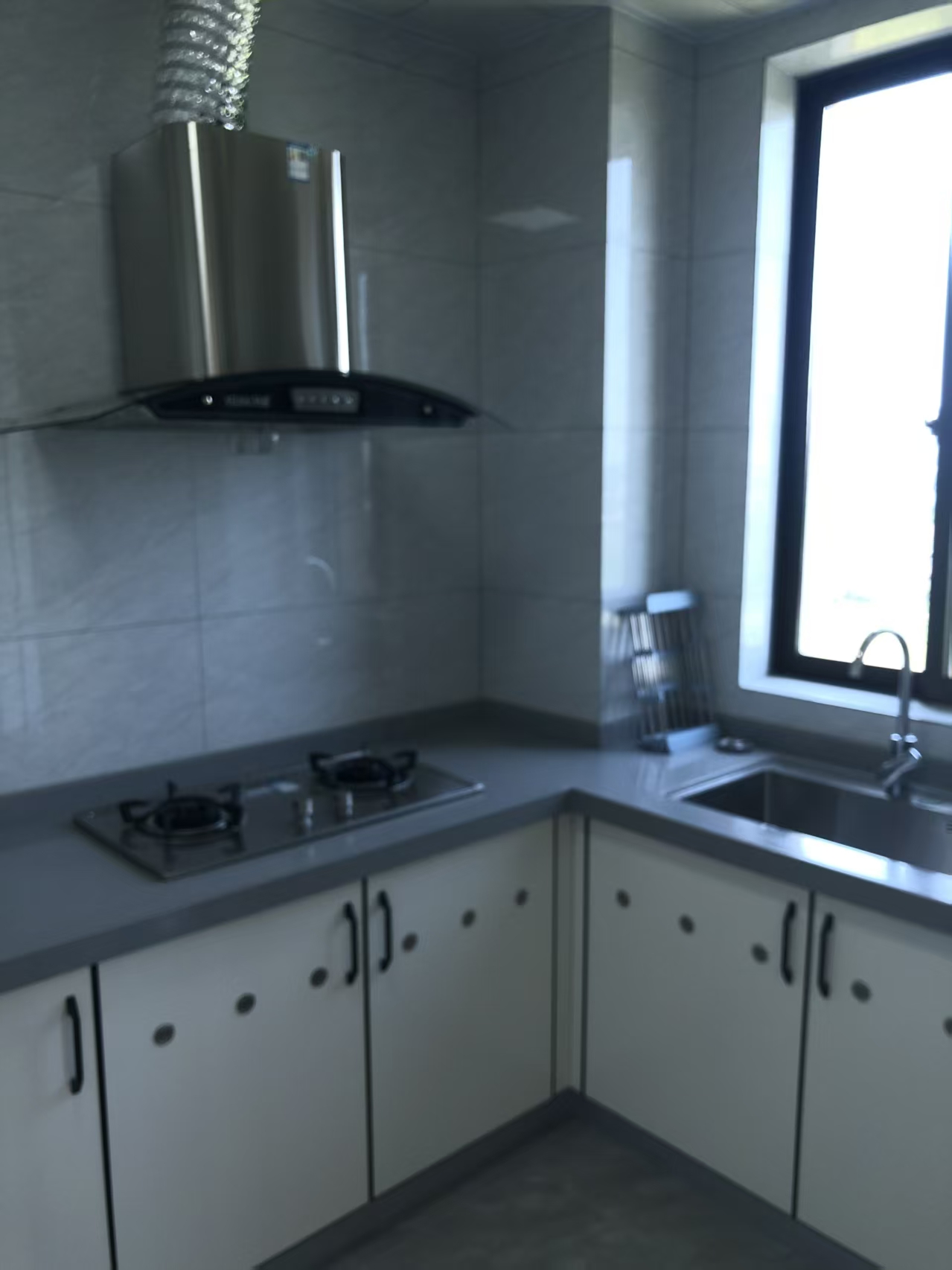 绿地城骏园 3室2厅1卫 3000.0元/月 绿地城骏园 3室2厅1卫 3000.0元/月室内图