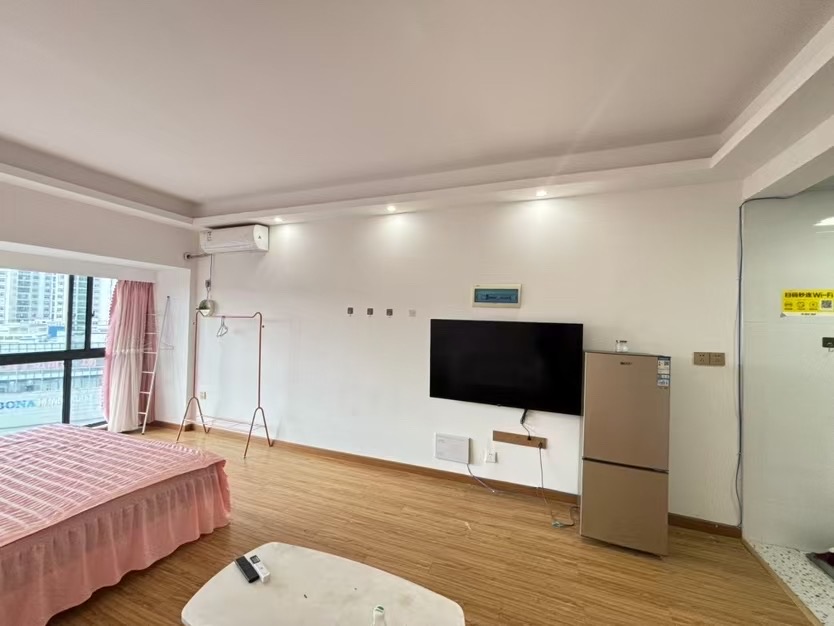 金钟大雁城  1室1厅1卫    1500.0元/月 金钟大雁城  1室1厅1卫    1500.0元/月室内图