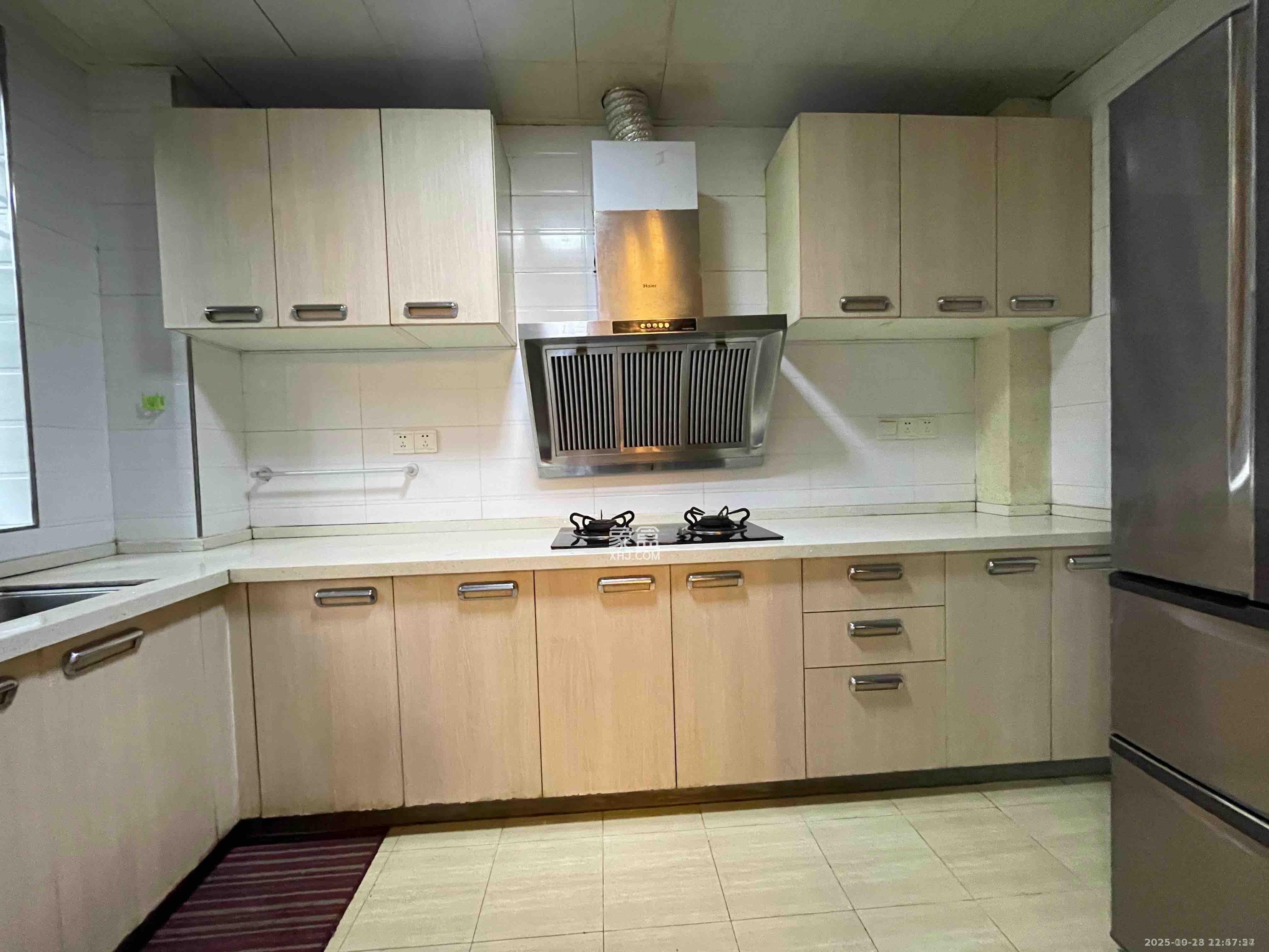 保利麓谷林语B区  1室1厅1卫    790.0元/月室内图