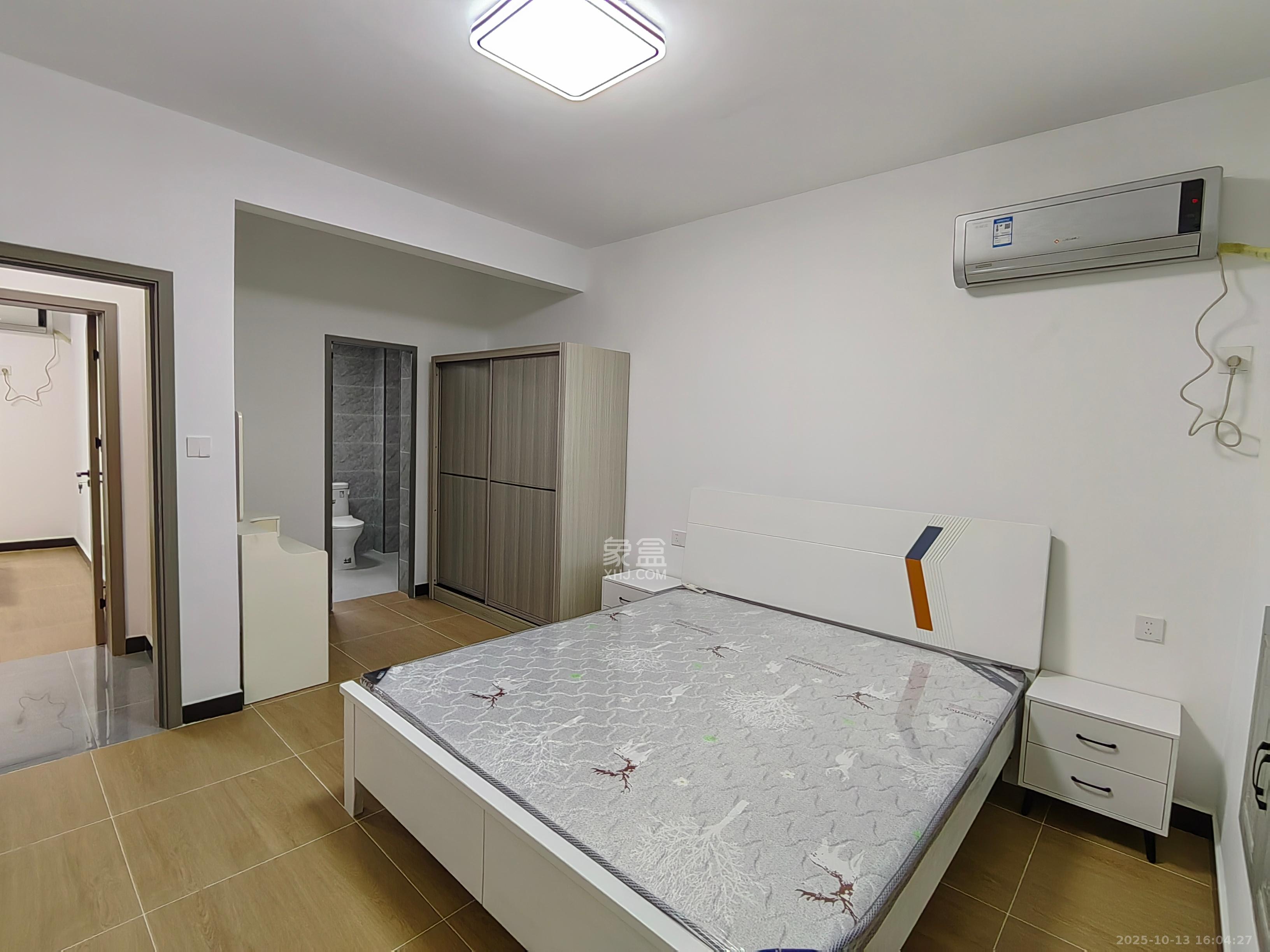 五矿紫湖香醍  4室2厅1卫    2700.0元/月室内图