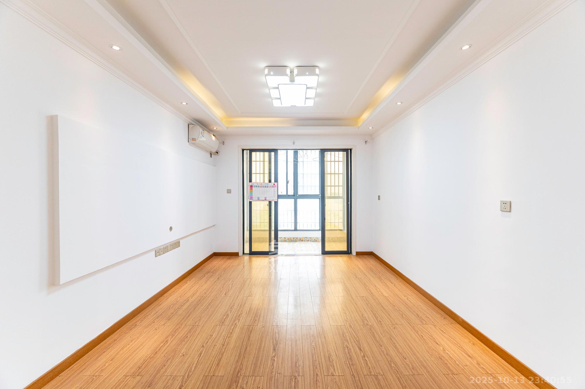 深业睿城  2室2厅1卫    55.0万