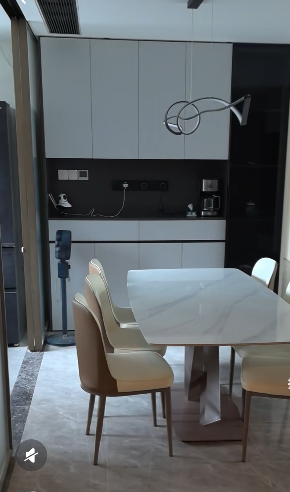 仁恒滨江园（一.二期）  3室2厅1卫    5000.0元/月室内图