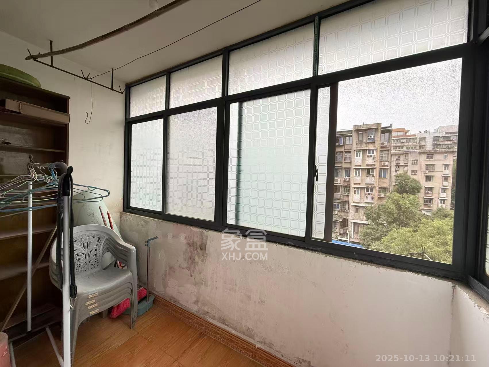 左家塘印刷厂宿舍（人印宿舍）  1室0厅0卫    1300.0元/月室内图