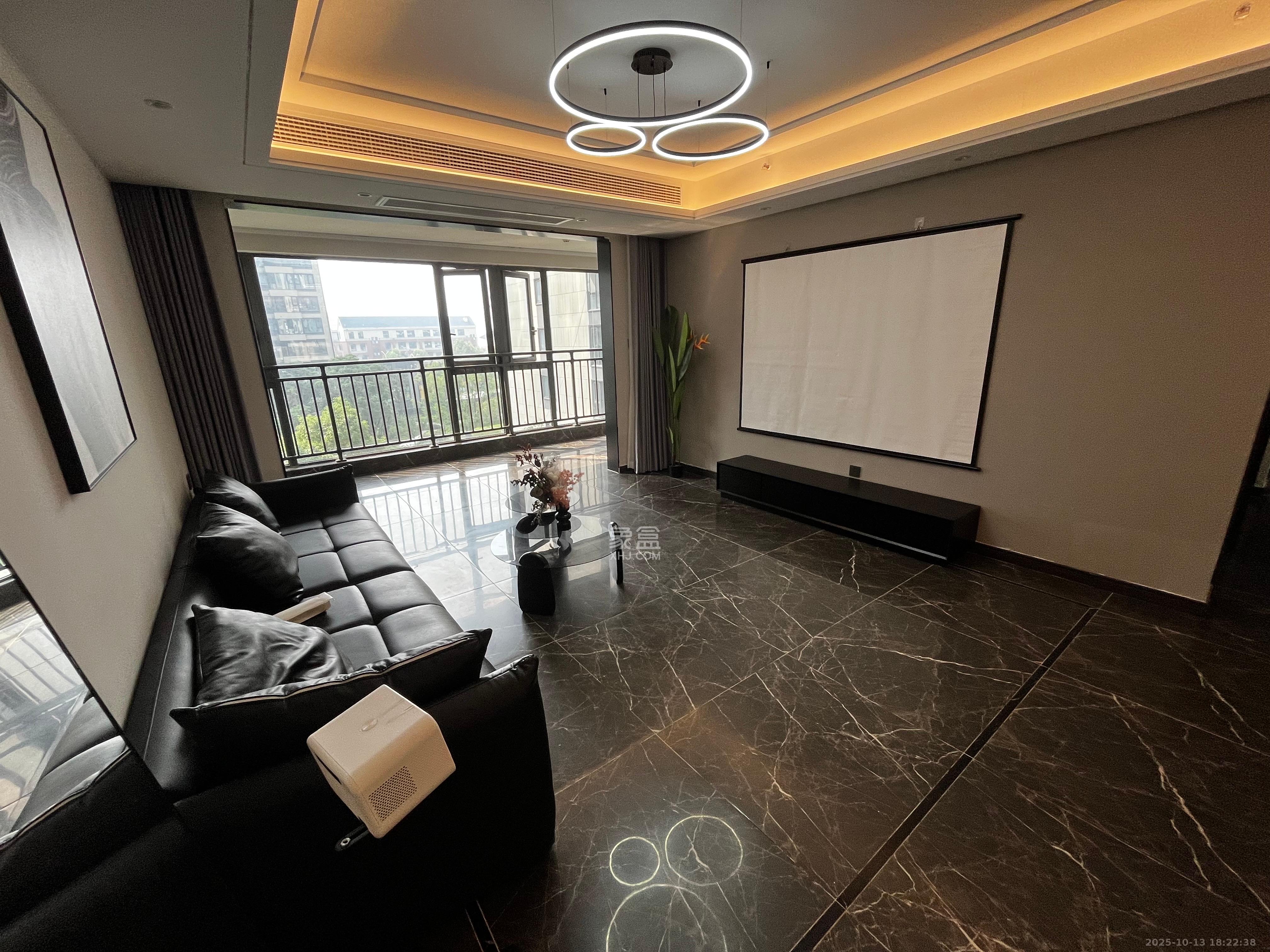 绿地麓云国际 1室0厅0卫 6000.0元/月 绿地麓云国际 1室0厅0卫 6000.0元/月室内图