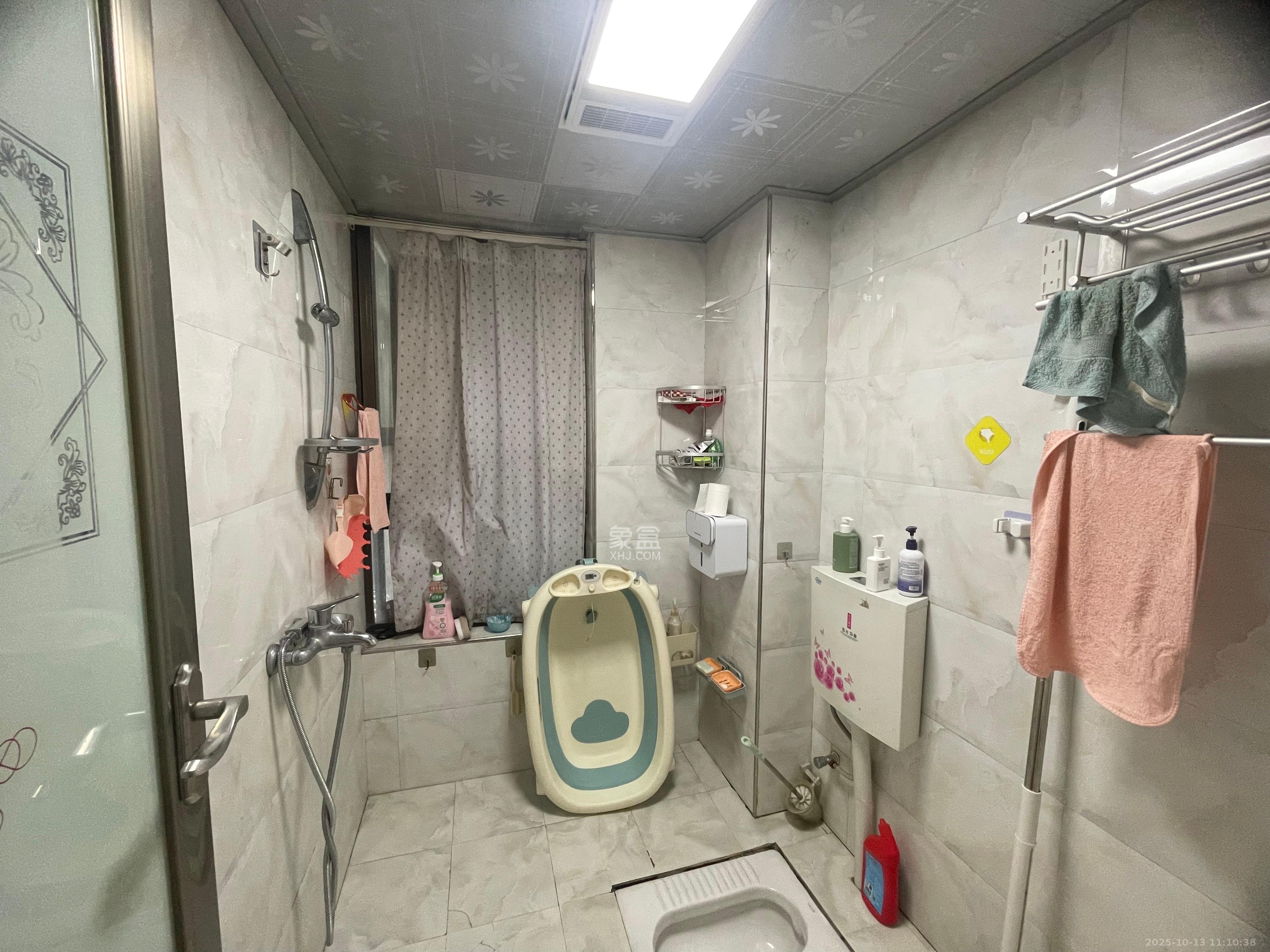 华润凤凰城三期 3室2厅1卫 2000.0元/月 华润凤凰城三期 3室2厅1卫 2000.0元/月室内图