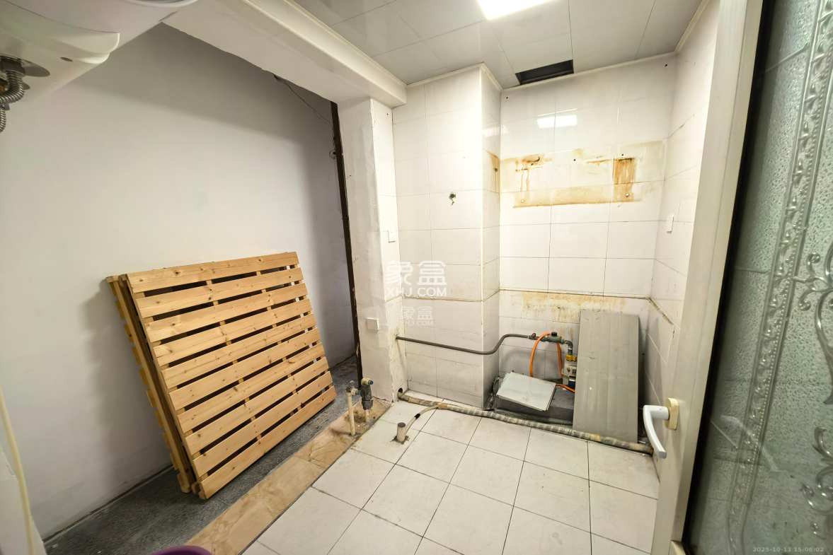 华菱新城地标 2室2厅1卫 1600.0元/月 华菱新城地标 2室2厅1卫 1600.0元/月室内图