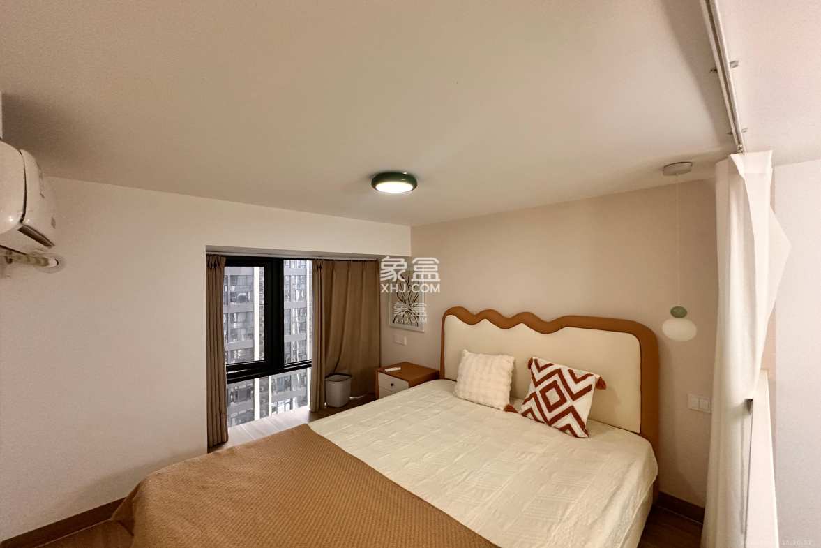 时代MOMA云PARK  2室1厅1卫    2500.0元/月 时代MOMA云PARK  2室1厅1卫    2500.0元/月室内图