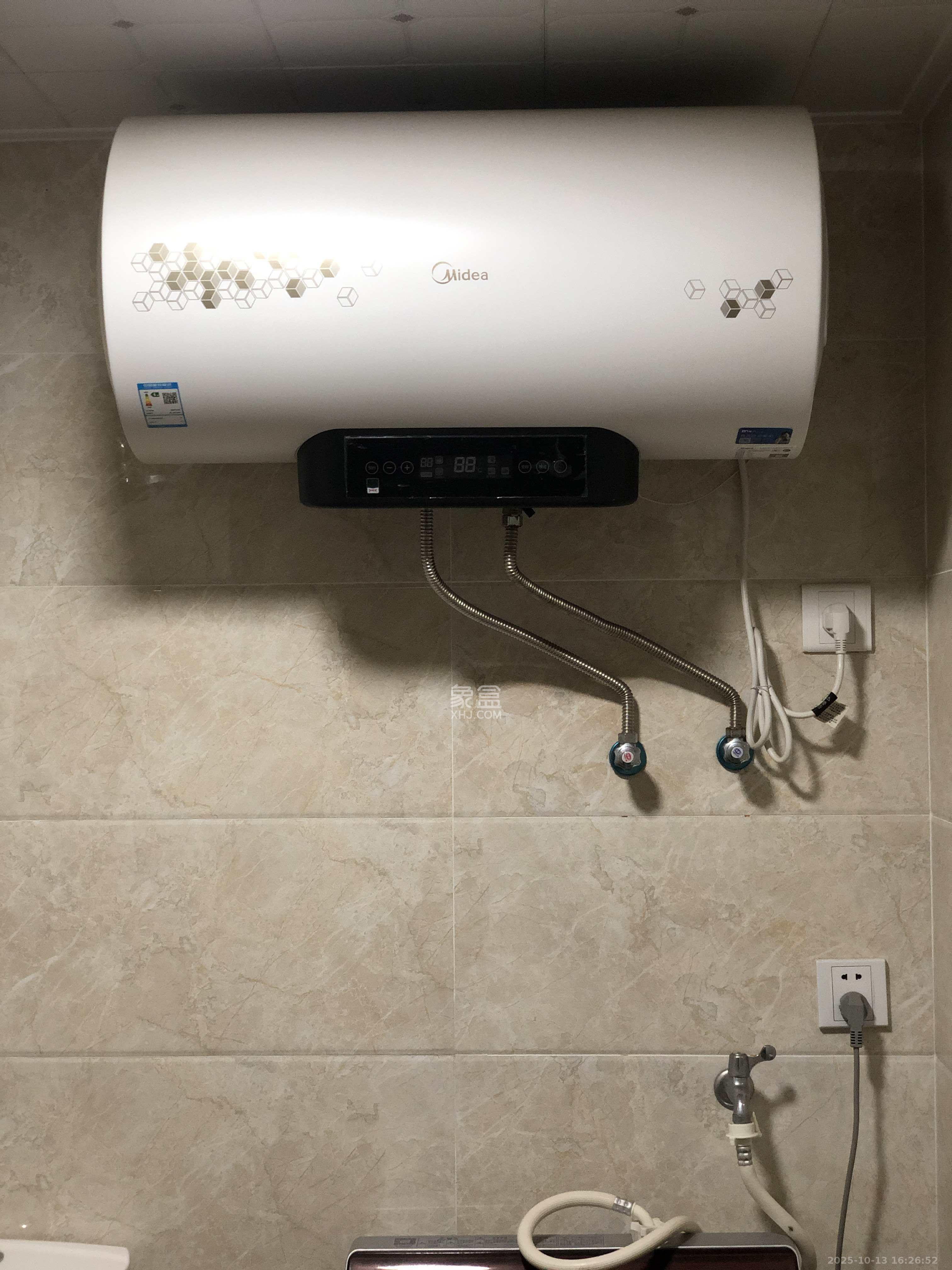 金茂梅溪湖 1室1厅1卫 1800.0元/月 金茂梅溪湖 1室1厅1卫 1800.0元/月室内图