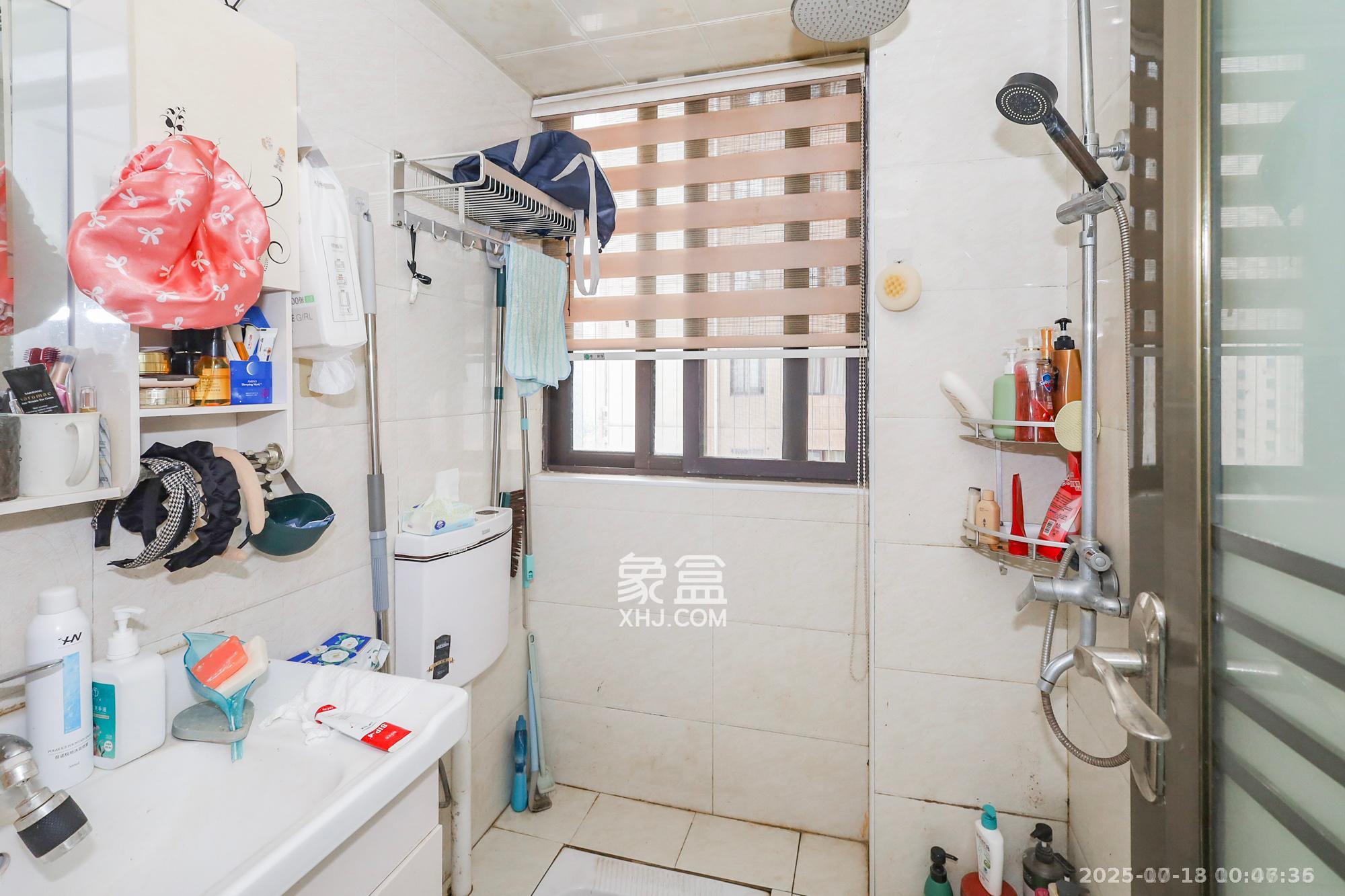 钰龙天下二期（钰龙佳园）  2室2厅1卫    2400.0元/月室内图