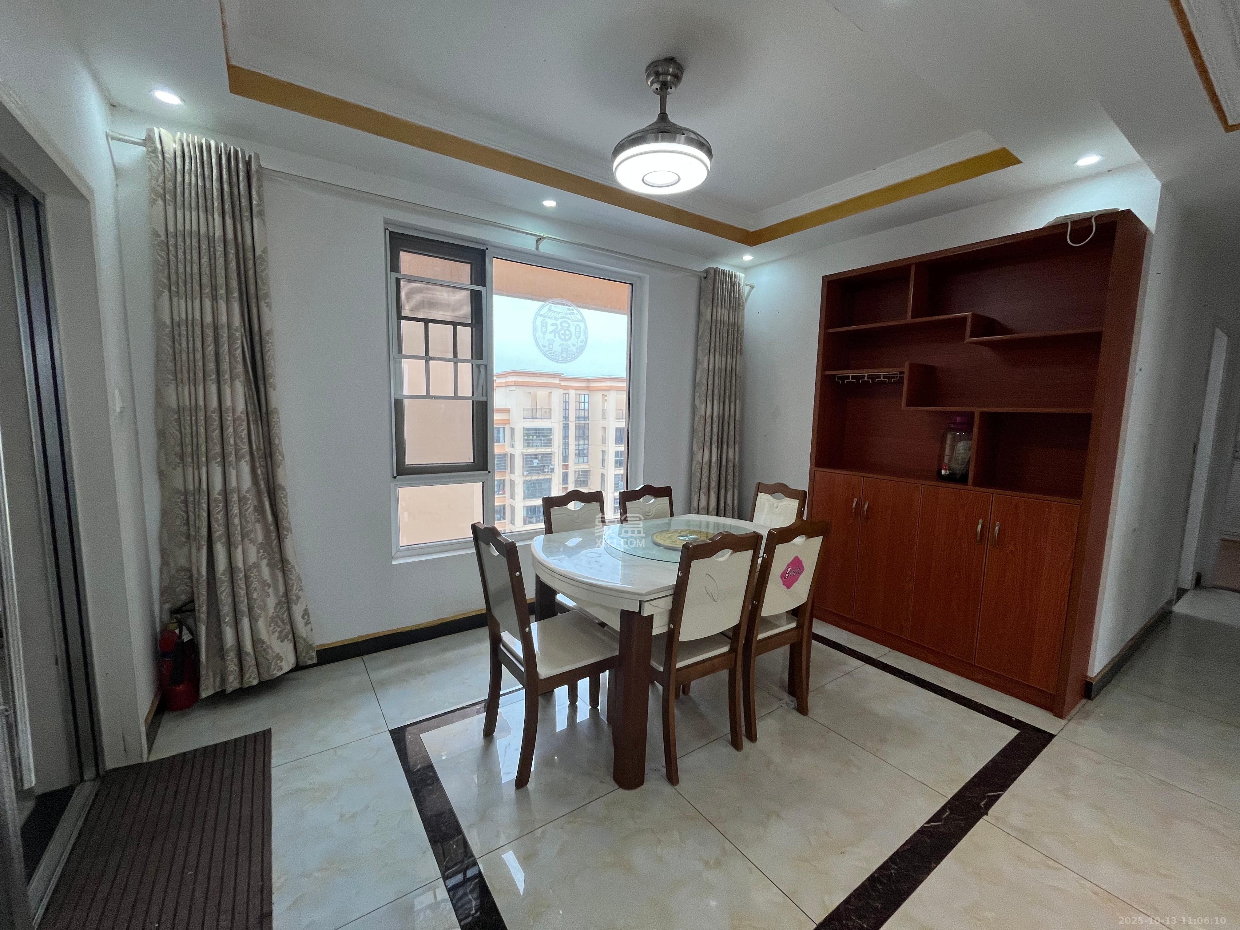 佳兆业君汇上品 3室2厅2卫 1800.0元/月 佳兆业君汇上品 3室2厅2卫 1800.0元/月室内图