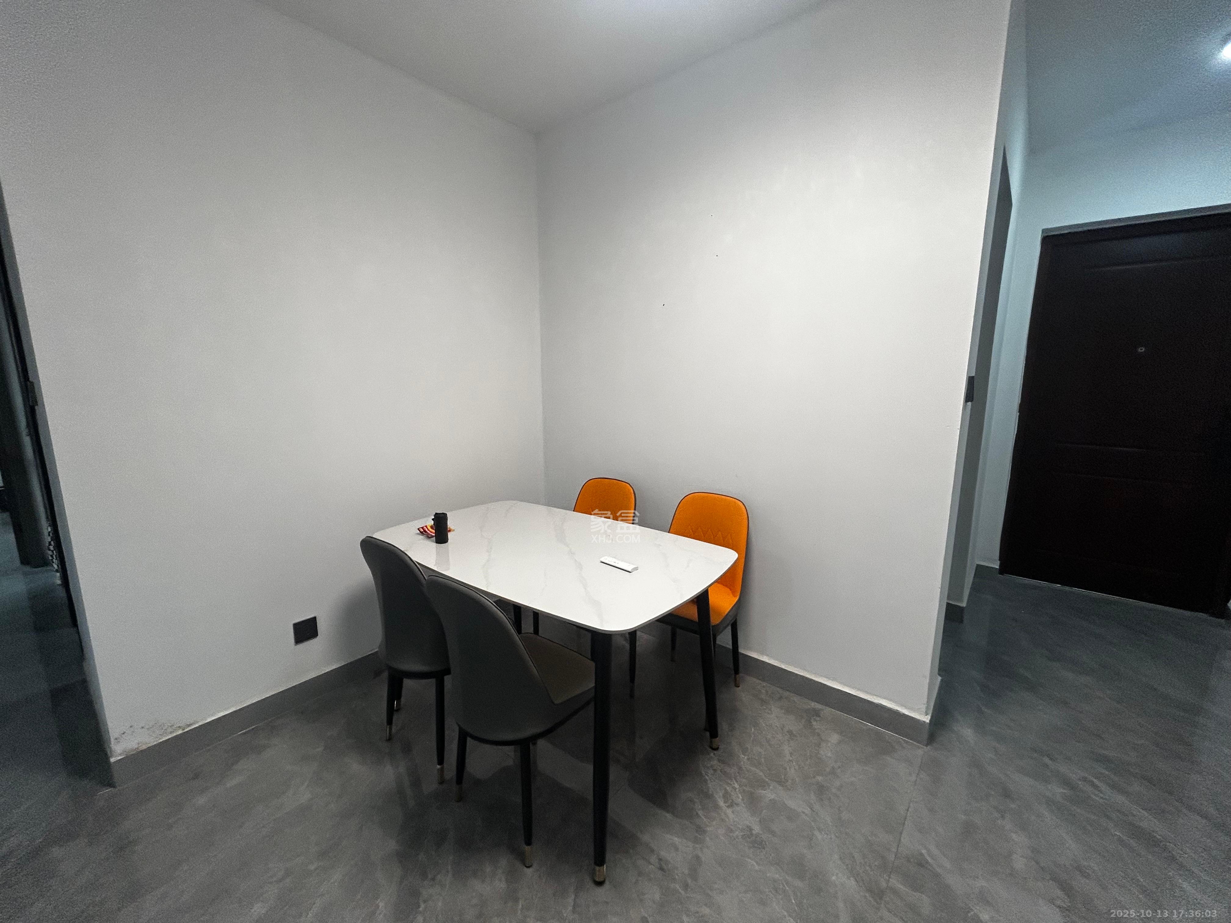 阳光城翡丽云邸  3室2厅2卫    2500.0元/月室内图