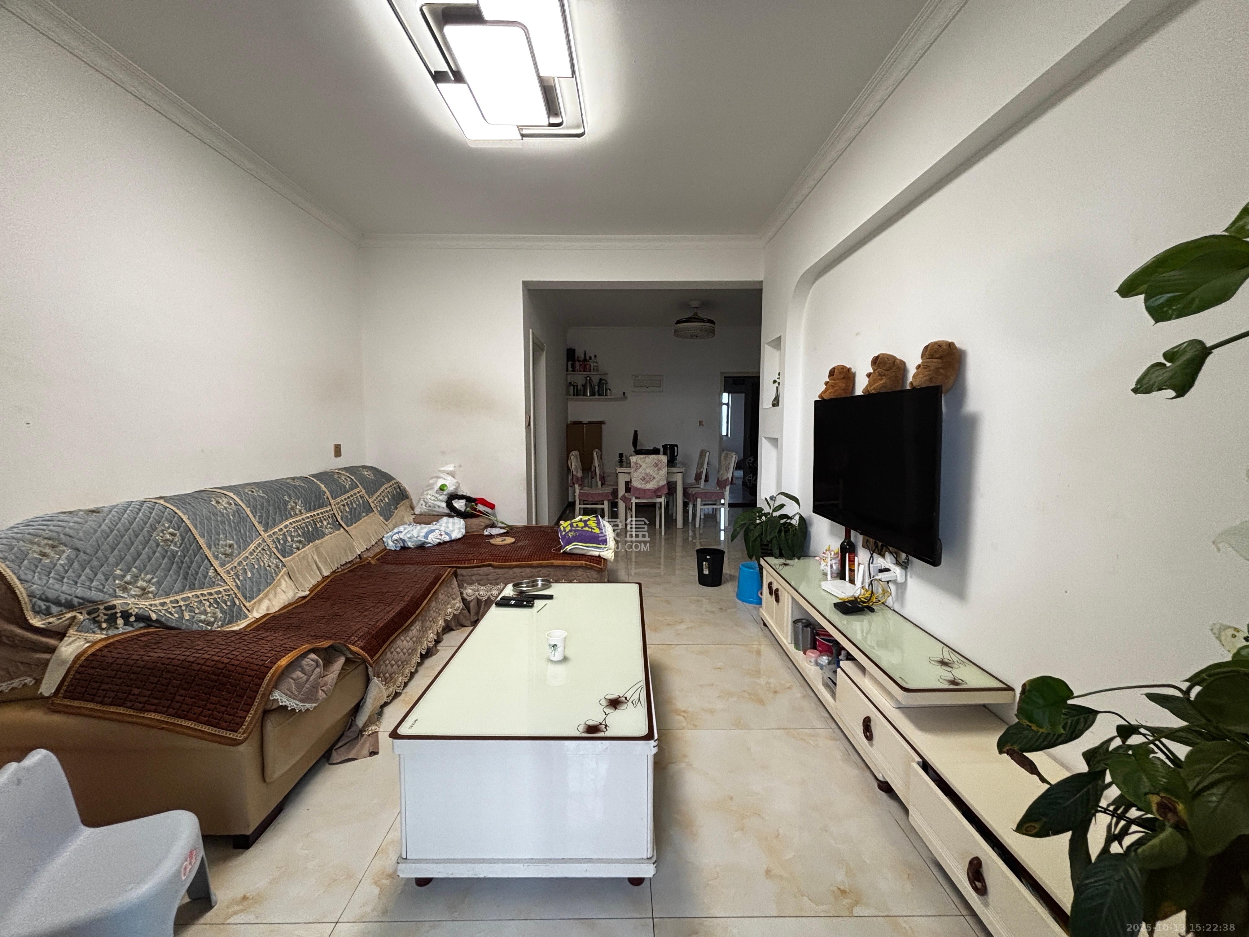 中国铁建国际城二期  2室2厅1卫    1800.0元/月