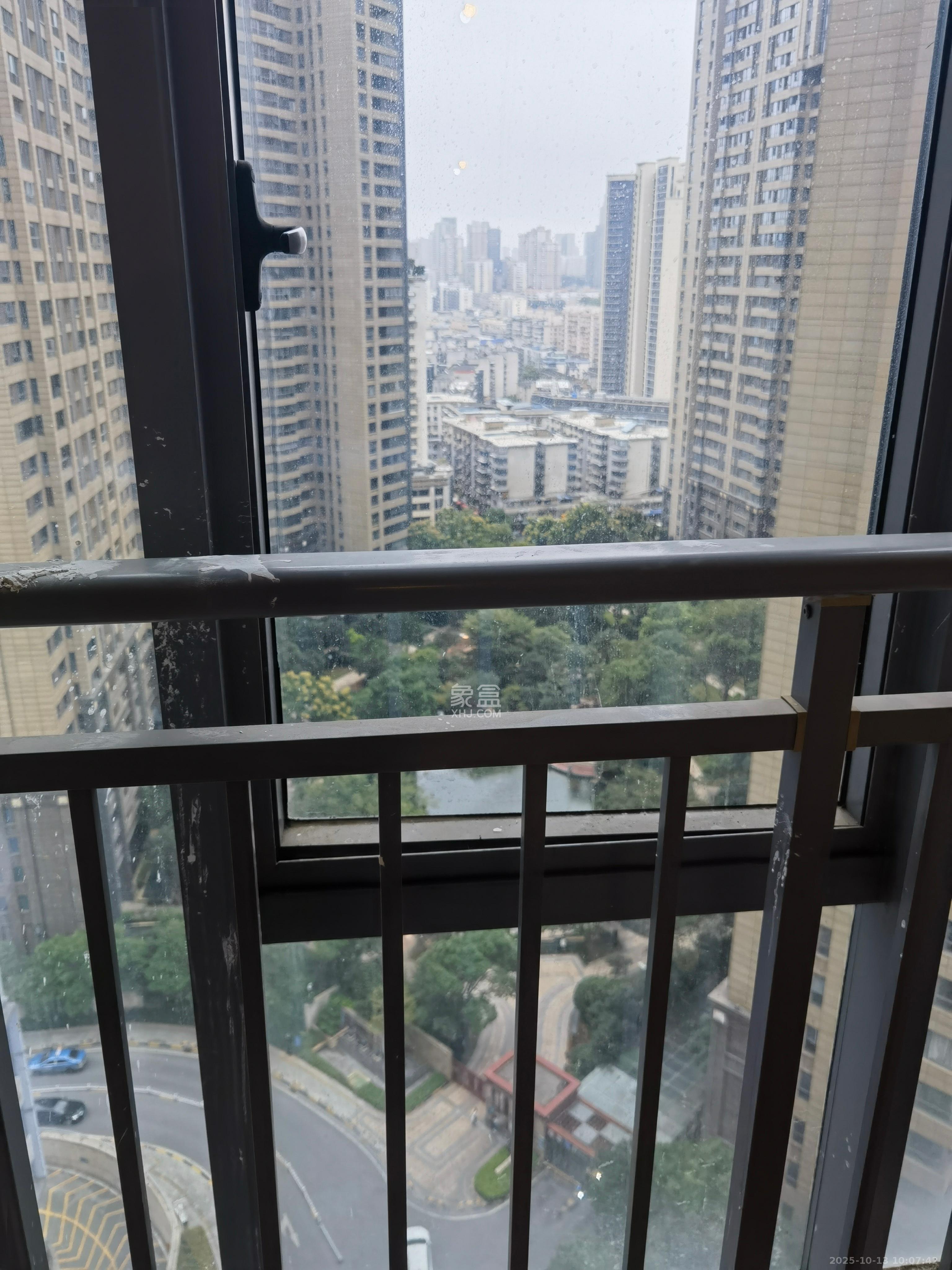 保利国际广场  1室0厅0卫    900.0元/月 保利国际广场  1室0厅0卫    900.0元/月室内图