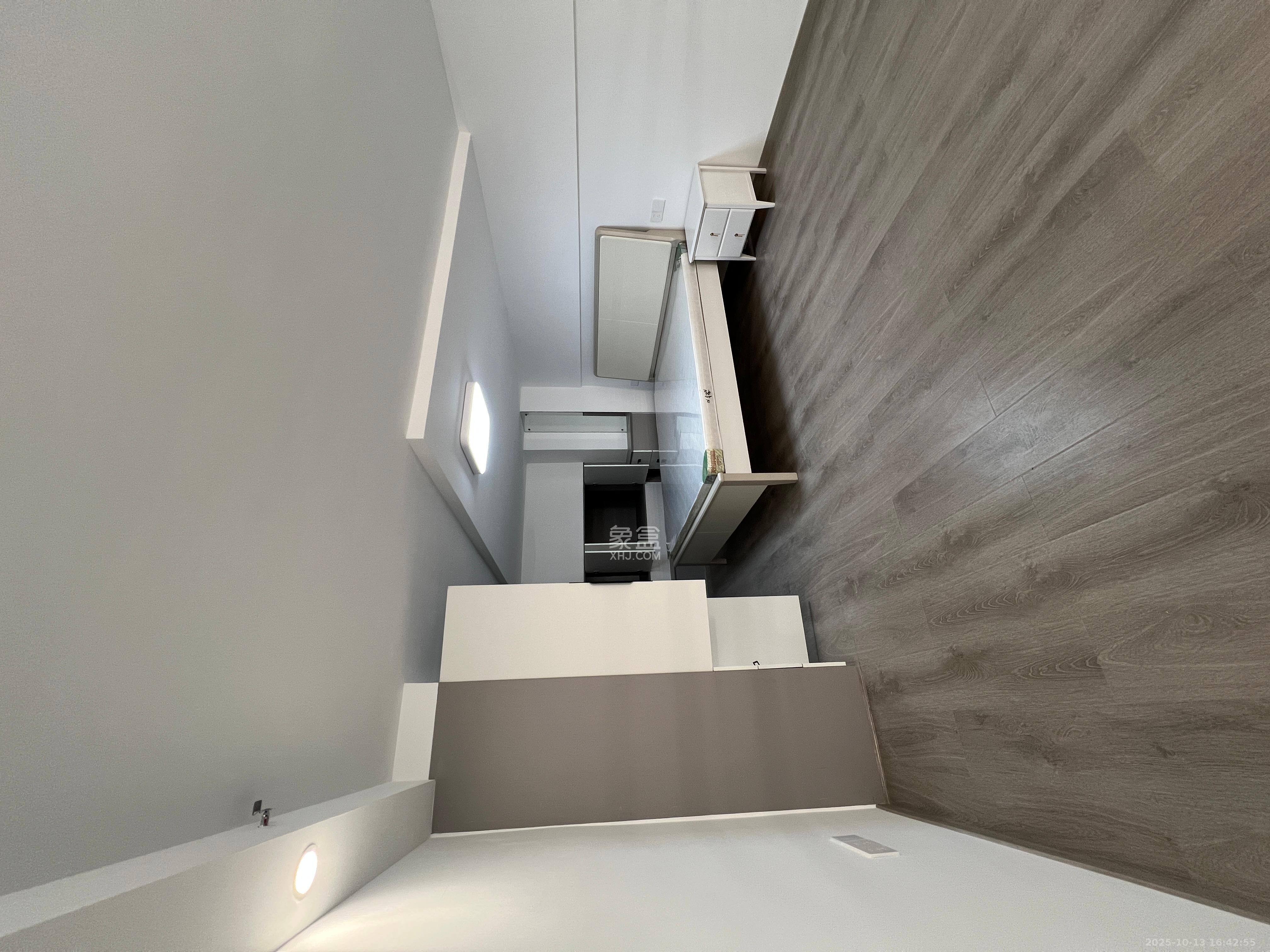 世茂璀璨天城公寓 1室1厅1卫 2000.0元/月 世茂璀璨天城公寓 1室1厅1卫 2000.0元/月室内图