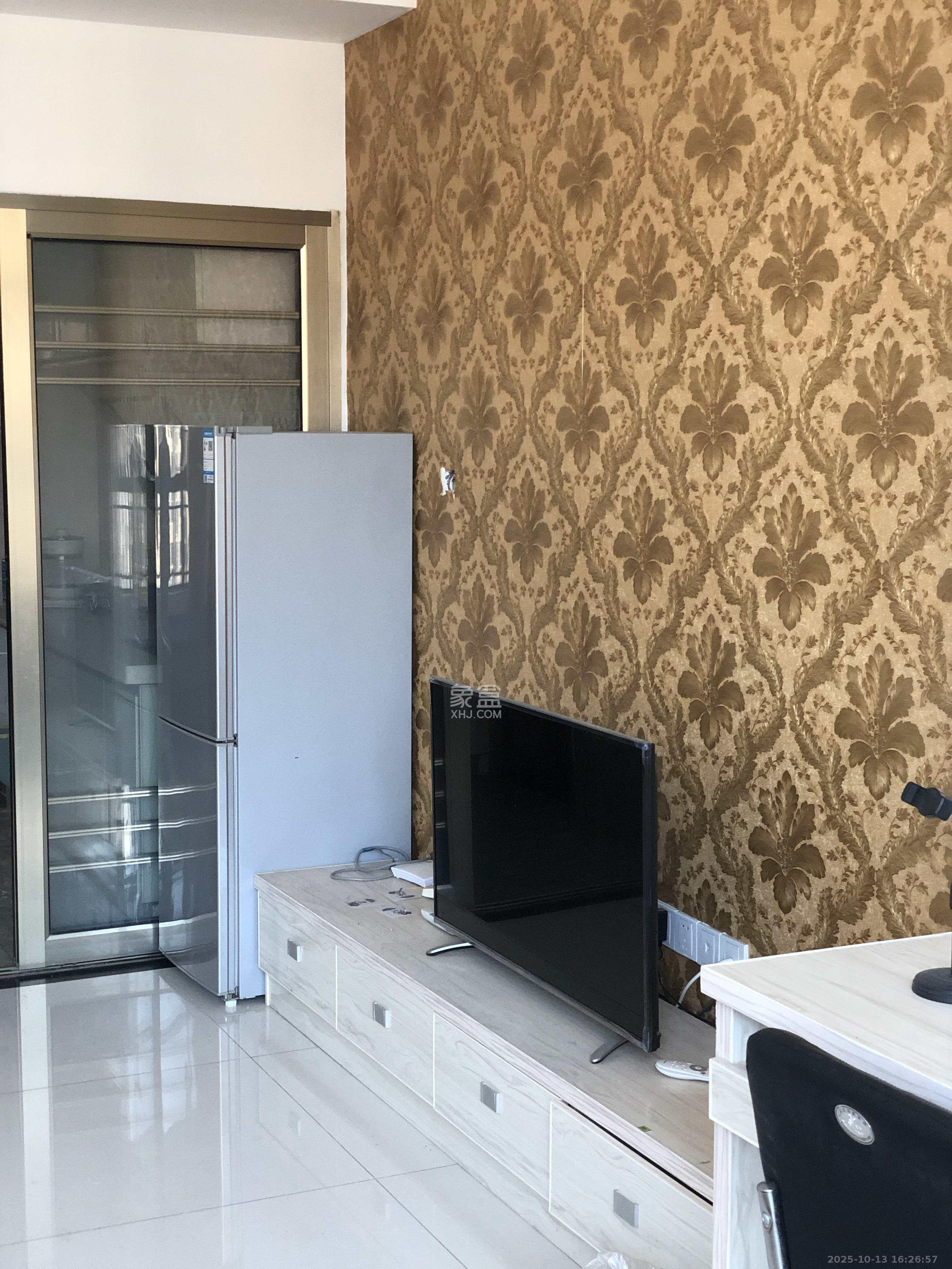 金茂梅溪湖  1室1厅1卫    1800.0元/月室内图