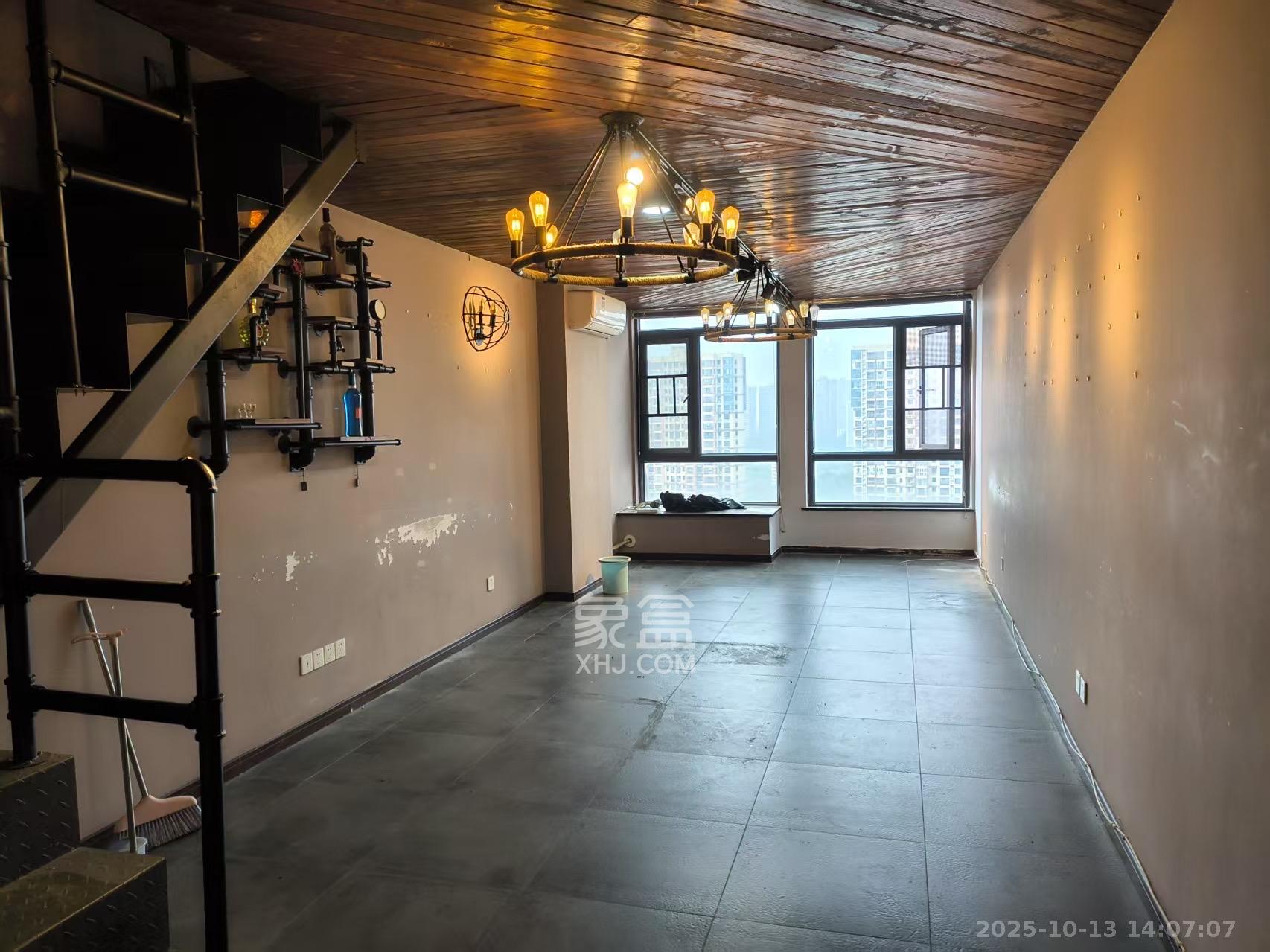 长城万富汇  1室0厅0卫    1800.0元/月 长城万富汇  1室0厅0卫    1800.0元/月室内图1