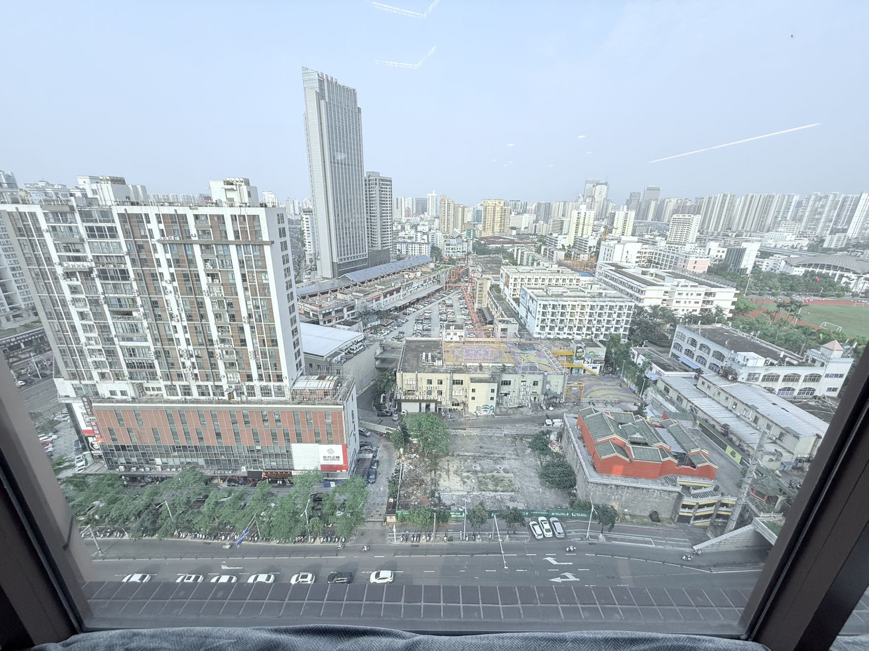 金龙城市广场二期  3室2厅2卫    3800.0元/月室内图