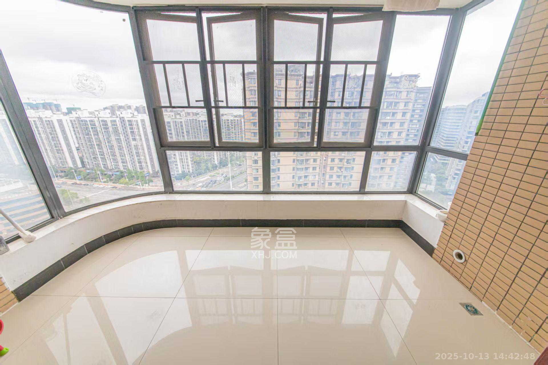 湘江雅颂居  2室2厅1卫    2200.0元/月 湘江雅颂居  2室2厅1卫    2200.0元/月室内图