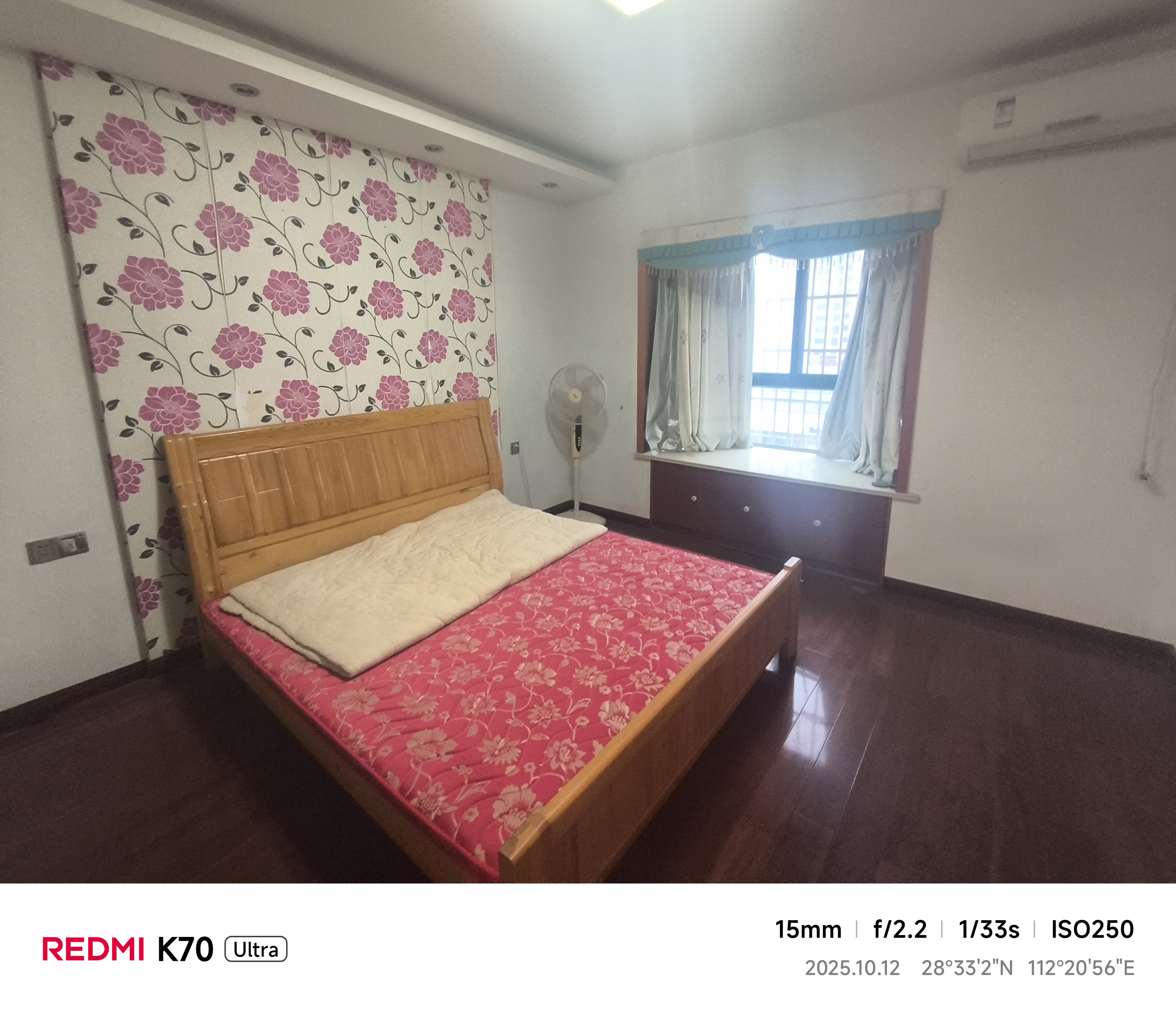 上城世家  3室2厅2卫    2200.0元/月室内图