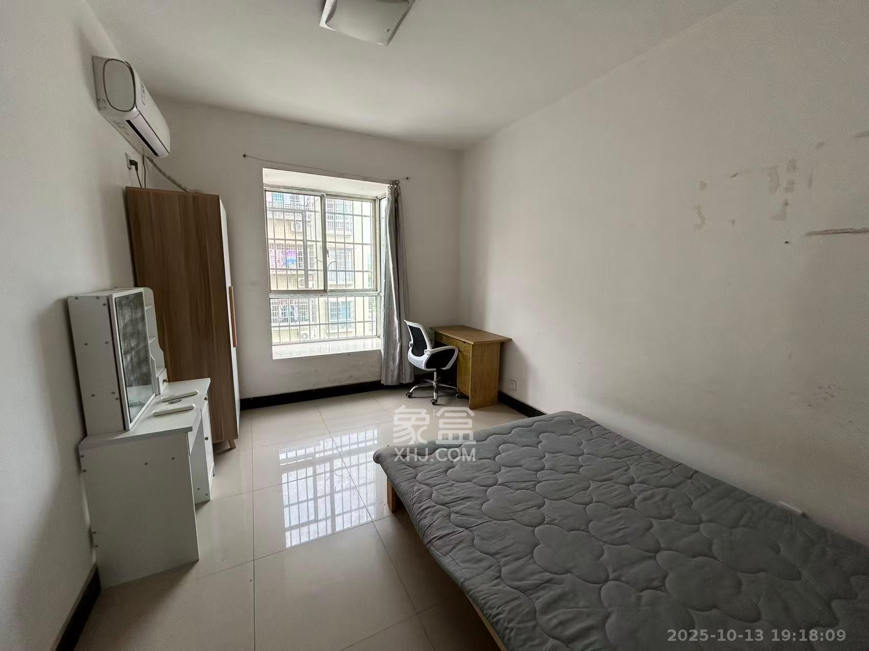 桃花锦绣  2室2厅1卫    1800.0元/月室内图