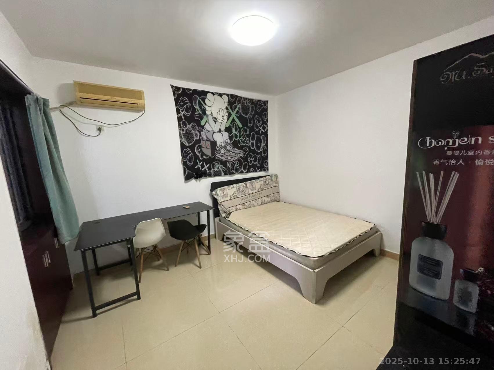 奥克斯广场  2室2厅1卫    2400.0元/月室内图