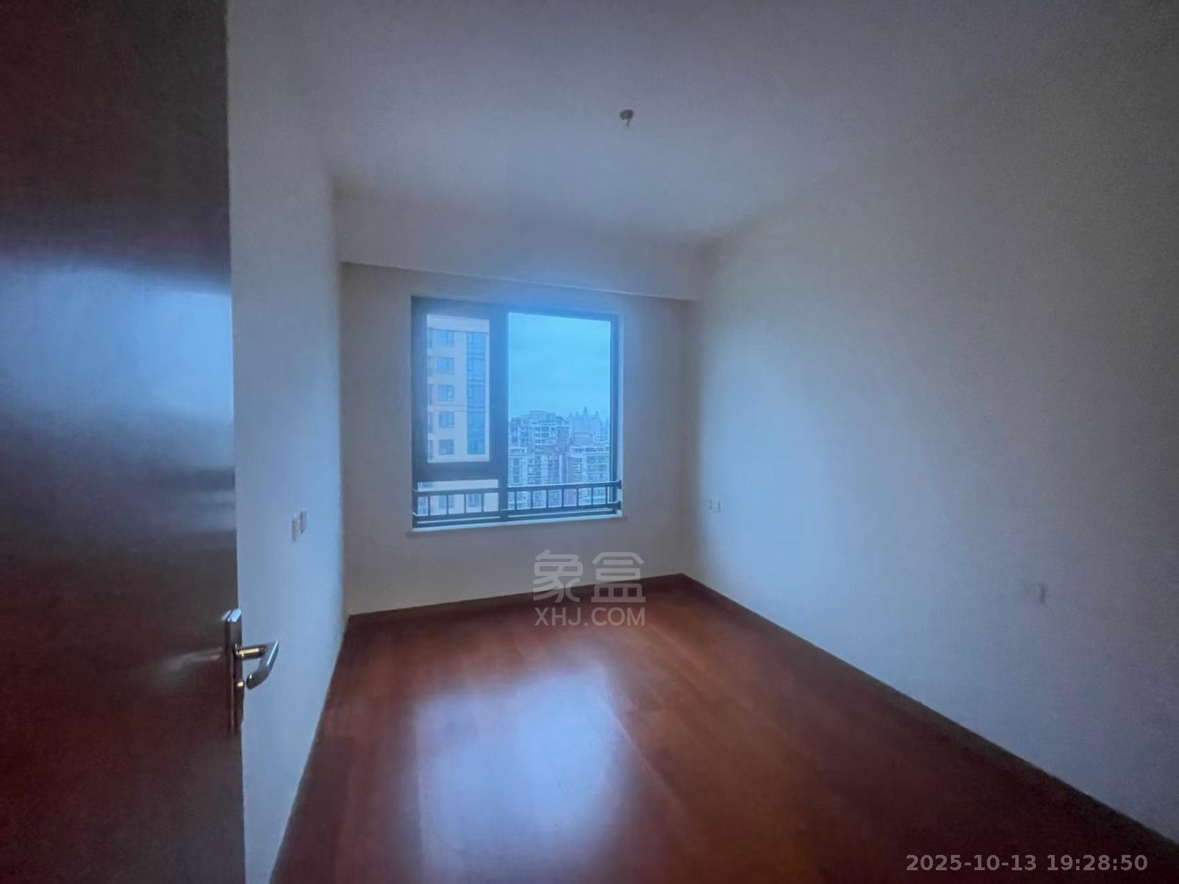 晋合湘水湾四期 3室2厅2卫 3000.0元/月 晋合湘水湾四期 3室2厅2卫 3000.0元/月室内图