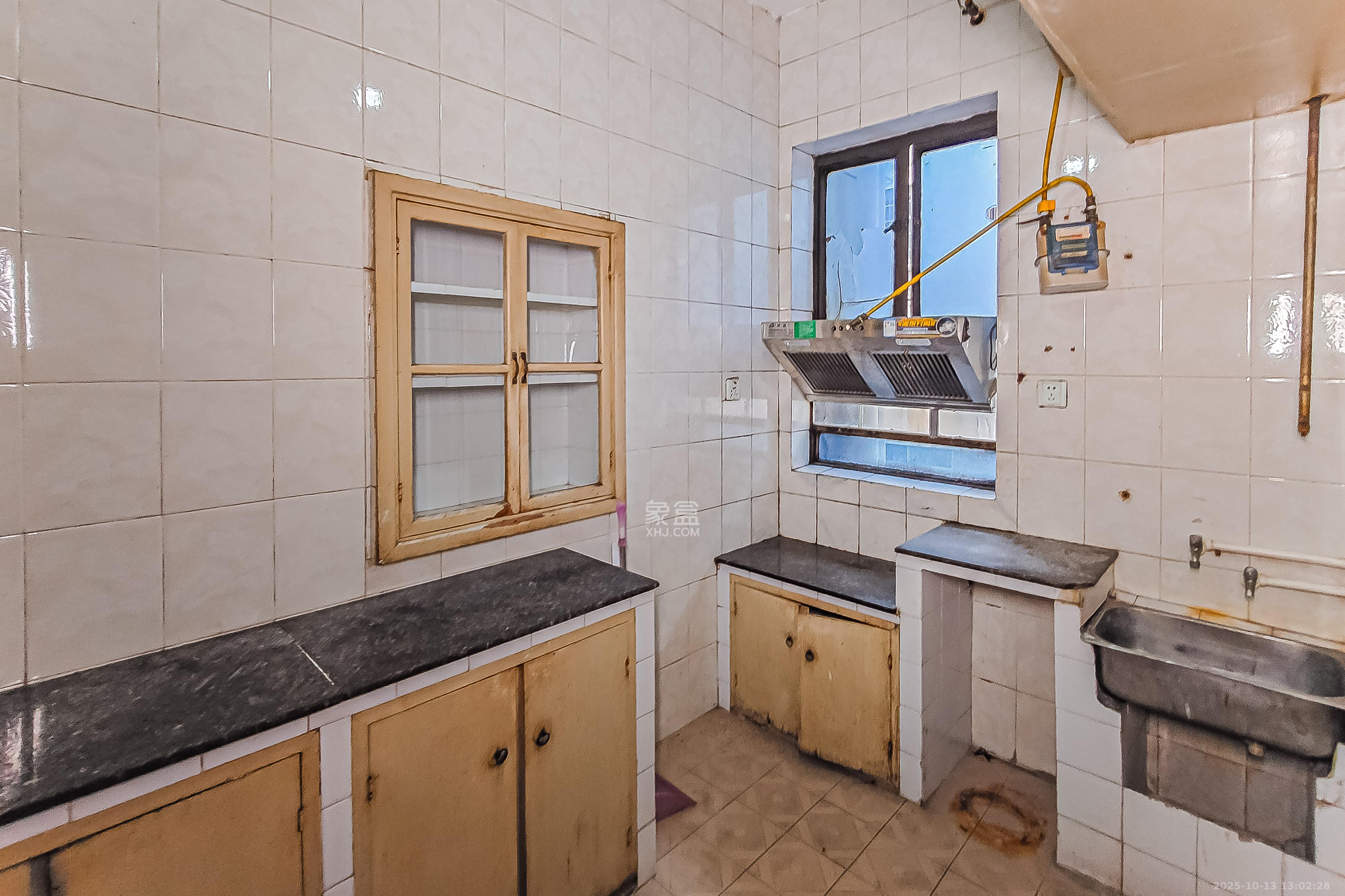 省地税局 3室2厅1卫 90.0万 省地税局 3室2厅1卫 90.0万厨房