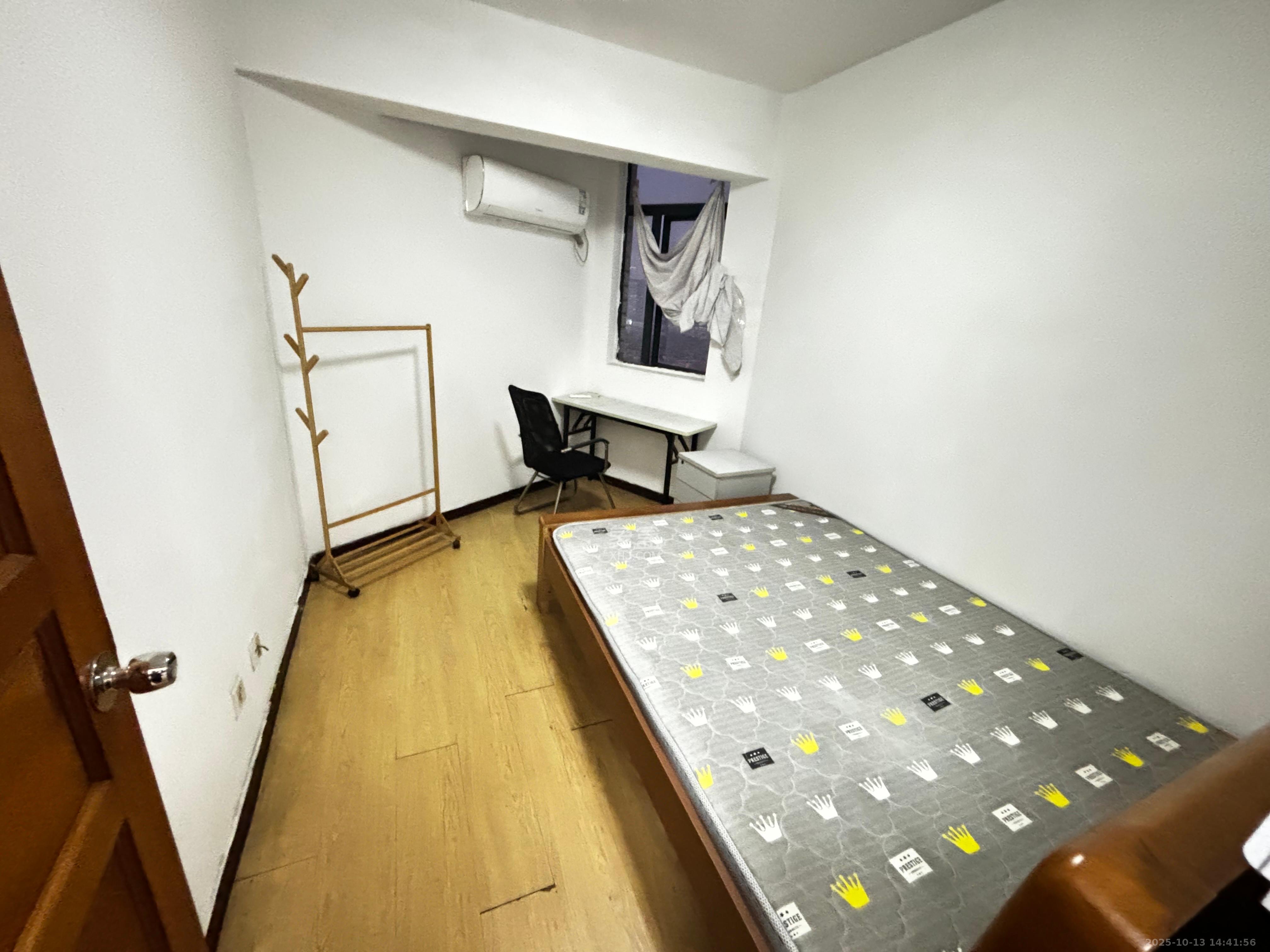 上东印象  3室1厅1卫    2400.0元/月 上东印象  3室1厅1卫    2400.0元/月室内图