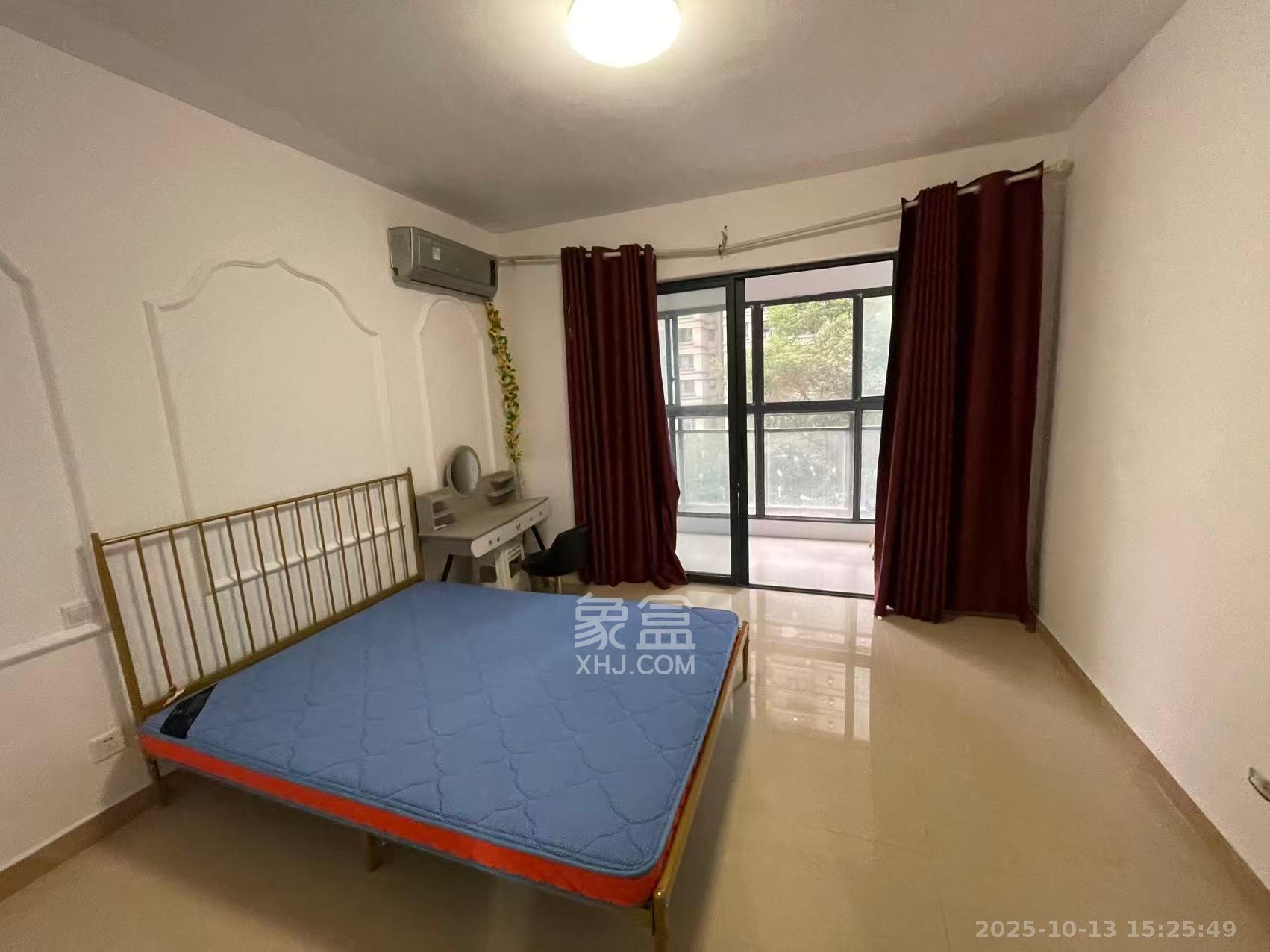 奥克斯广场  2室2厅1卫    2400.0元/月室内图