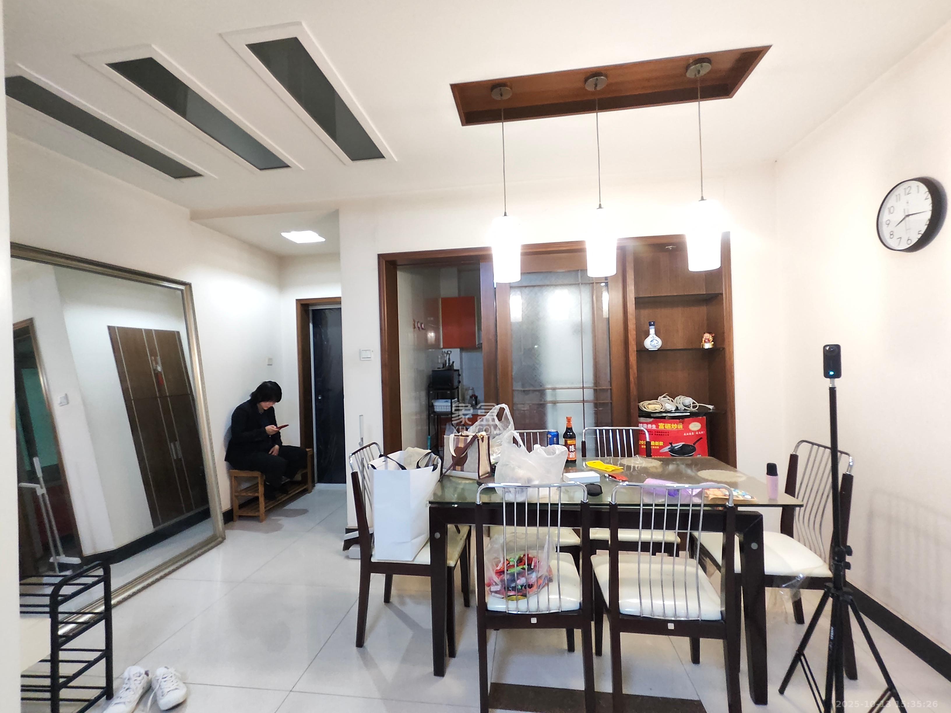 金蕾苑 3室2厅2卫 2600.0元/月 金蕾苑 3室2厅2卫 2600.0元/月室内图