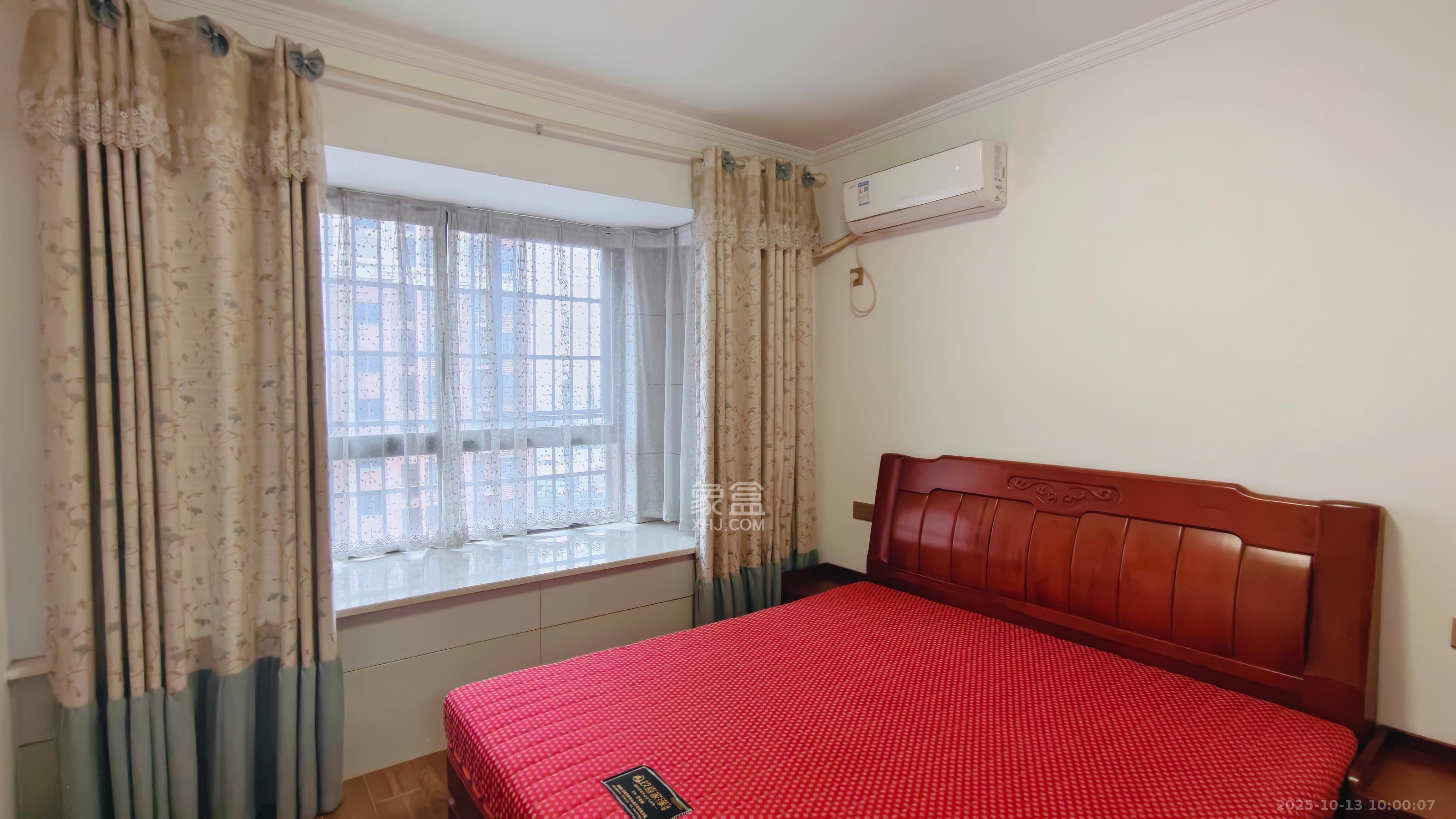 辉宏橄榄城  3室2厅1卫    2000.0元/月室内图