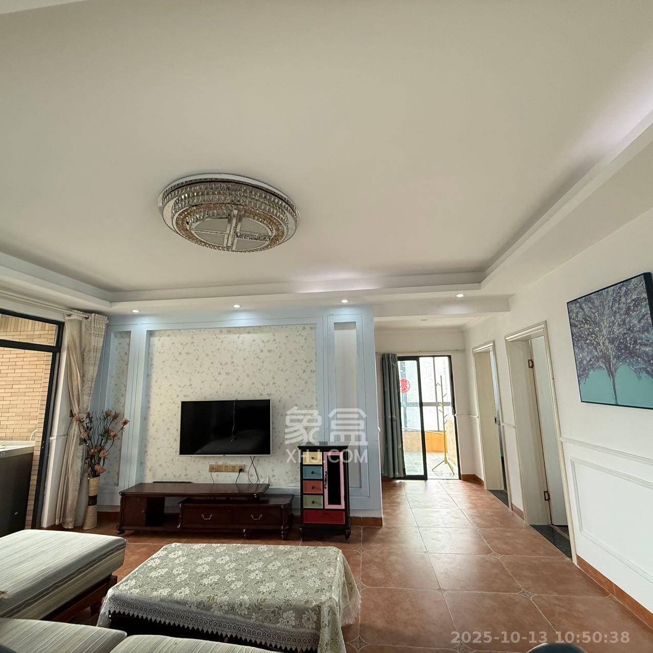 湘府9号 3室2厅2卫 3000.0元/月 湘府9号 3室2厅2卫 3000.0元/月室内图