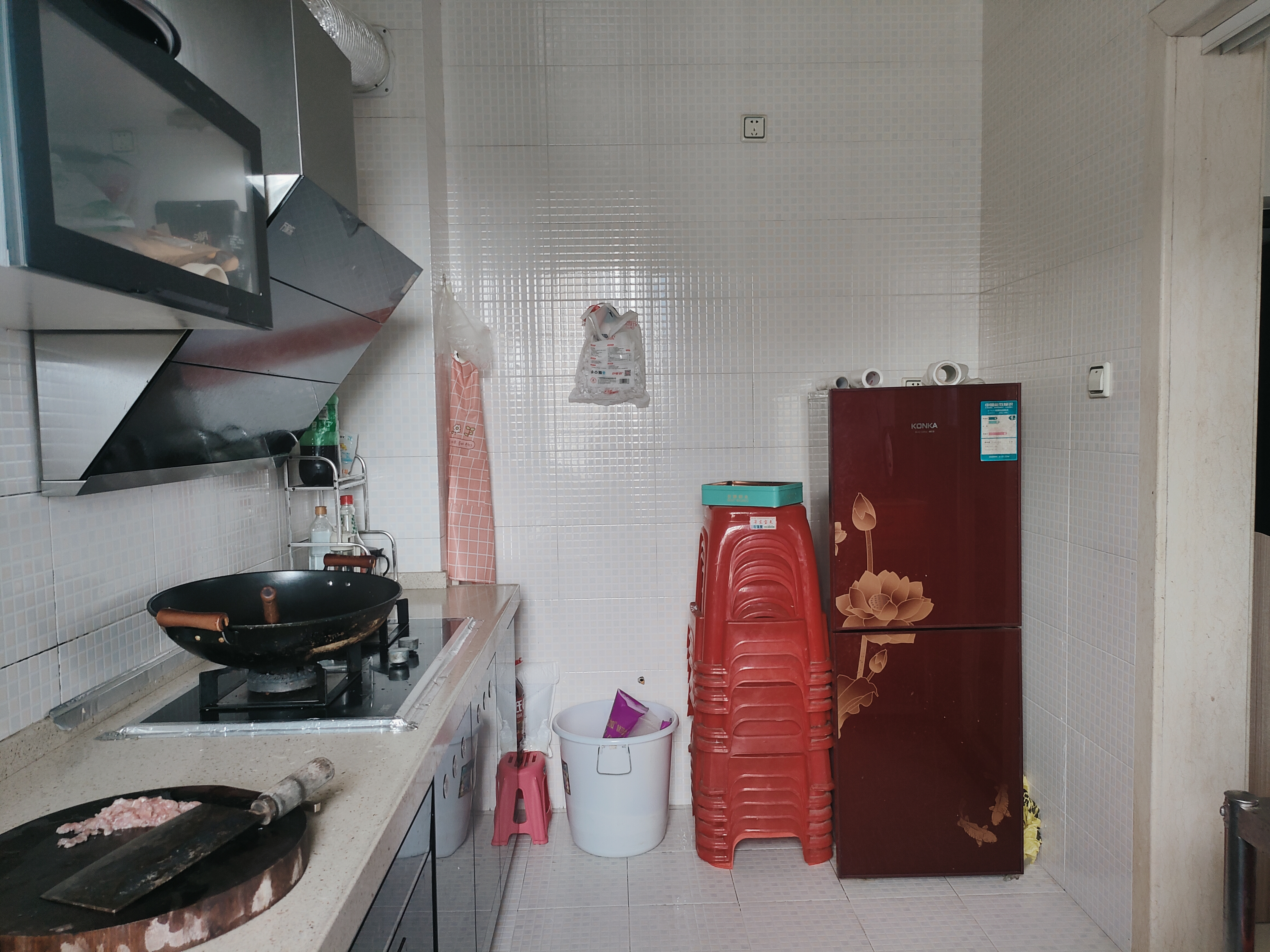 汇锦名城  2室2厅1卫    90.0万客厅