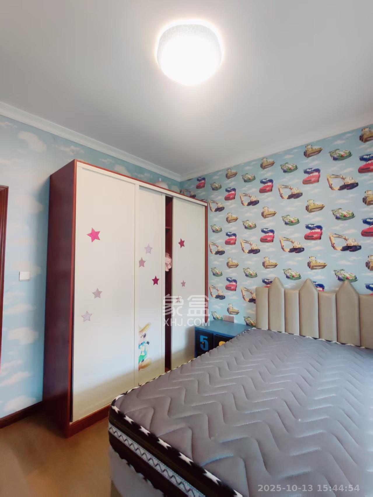 龙湖湘风原著（龙湖湘风星城）  6室3厅3卫    5500.0元/月室内图