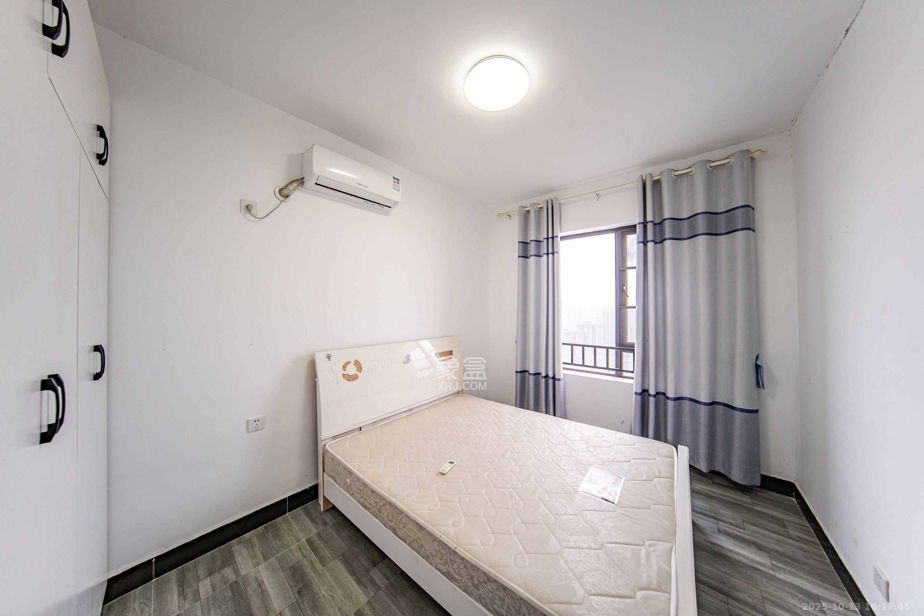 洋湖18克拉(旷远洋湖18克拉) 4室2厅2卫 3000.0元/月 洋湖18克拉(旷远洋湖18克拉) 4室2厅2卫 3000.0元/月室内图