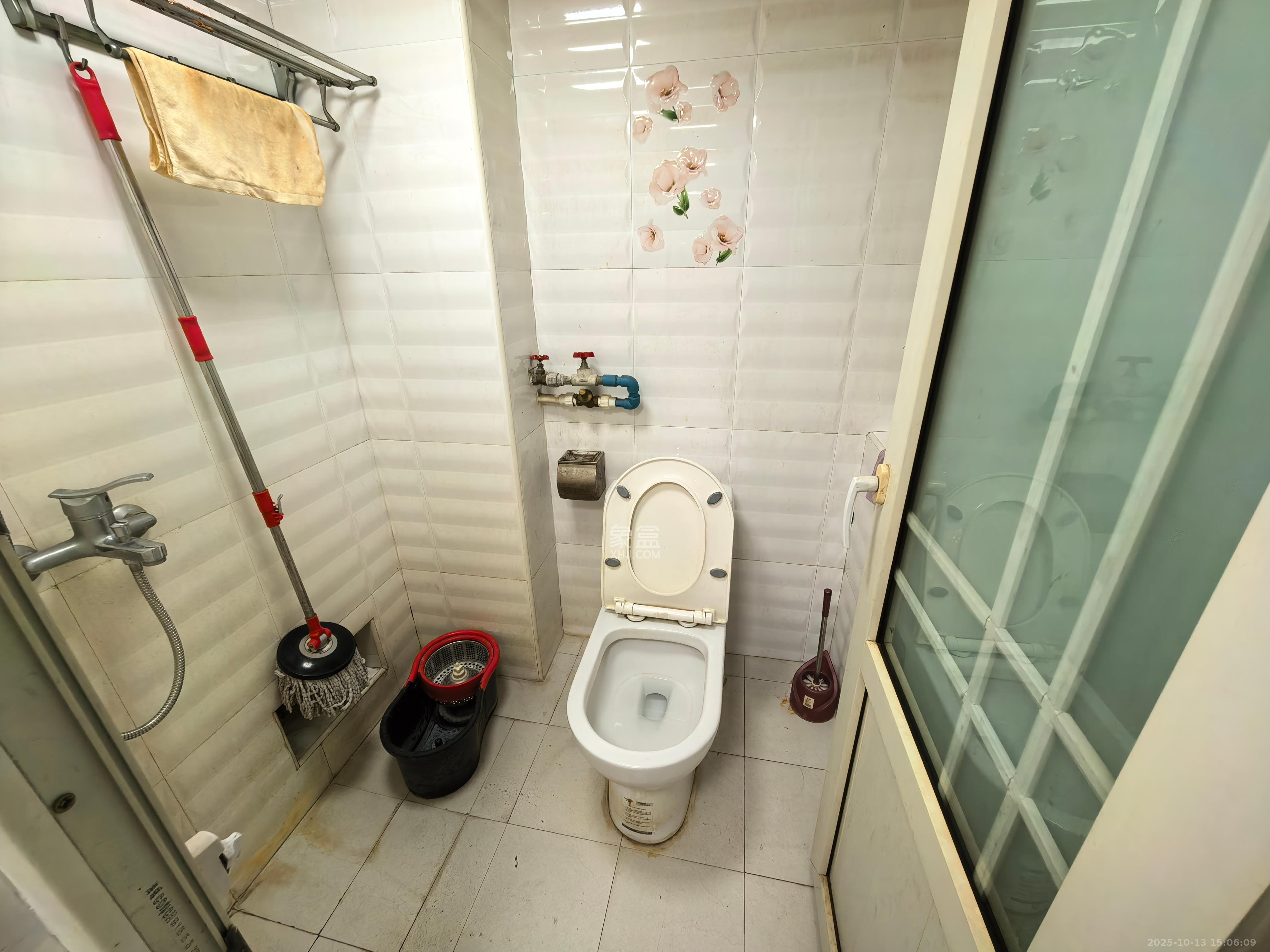 华菱新城地标  2室2厅1卫    1600.0元/月室内图