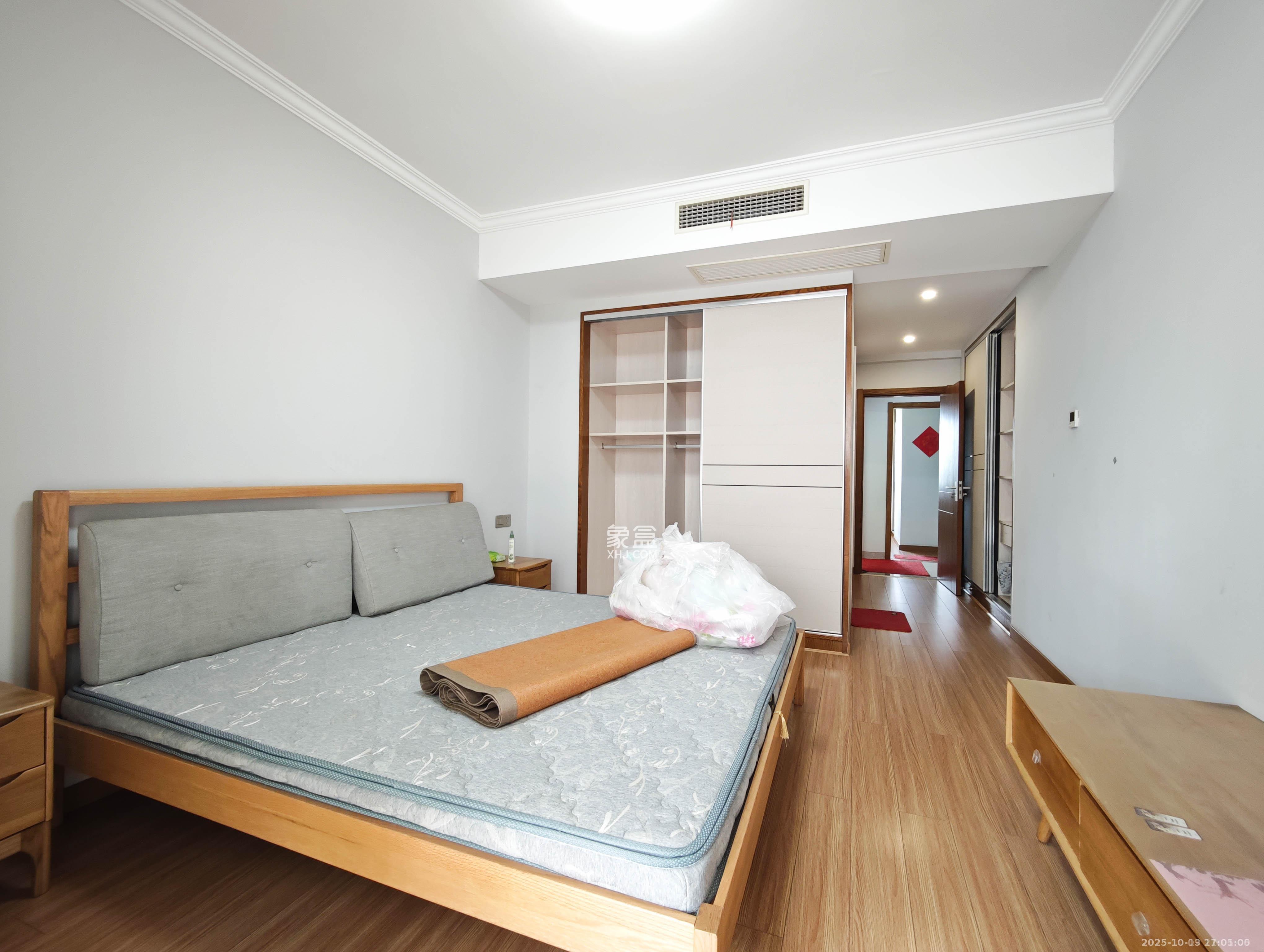 湘水郡(兴旺小爱同学)  4室2厅2卫    2500.0元/月 湘水郡(兴旺小爱同学)  4室2厅2卫    2500.0元/月室内图