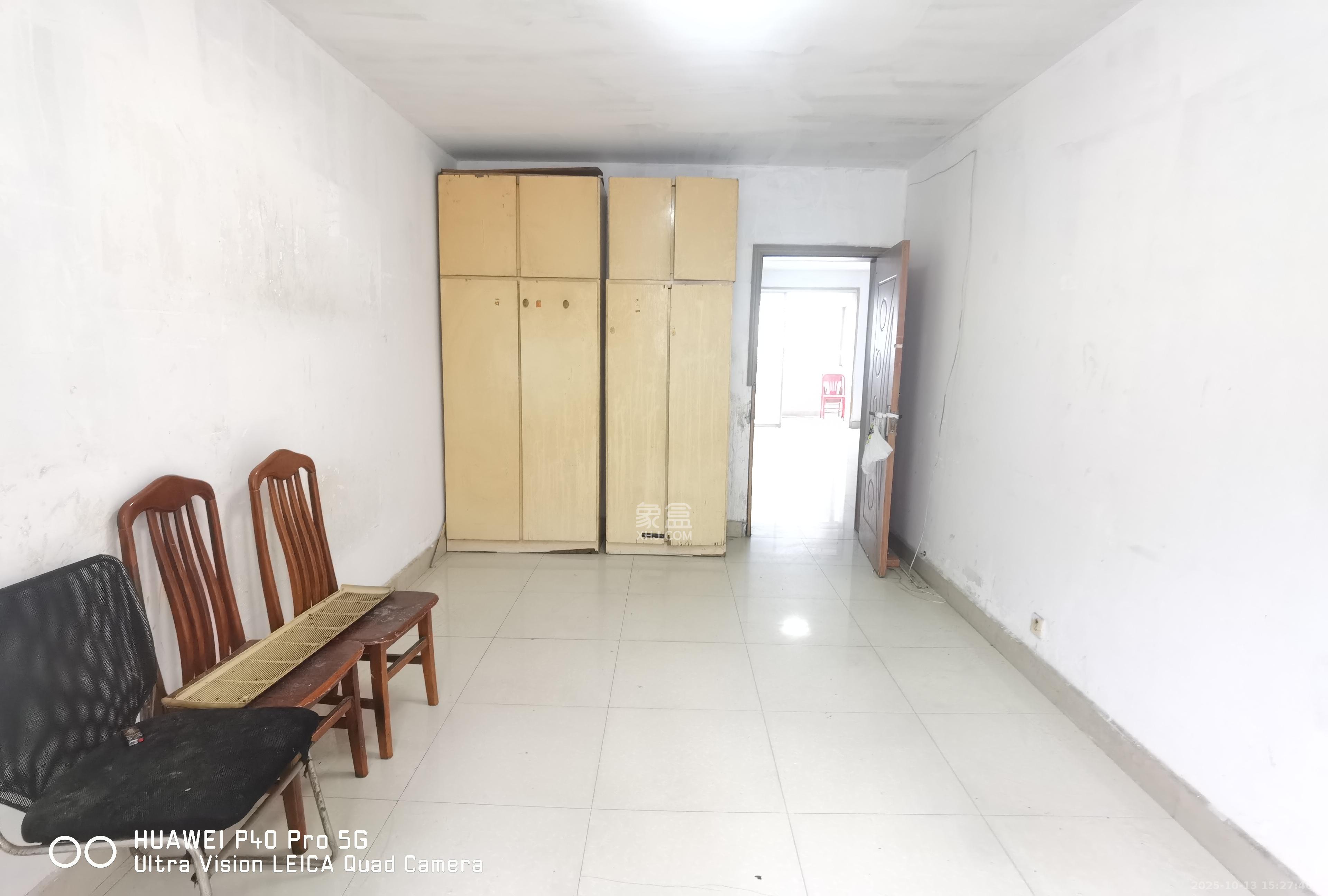 涂北社区-涂北新村  1室2厅1卫    2300.0元/月室内图