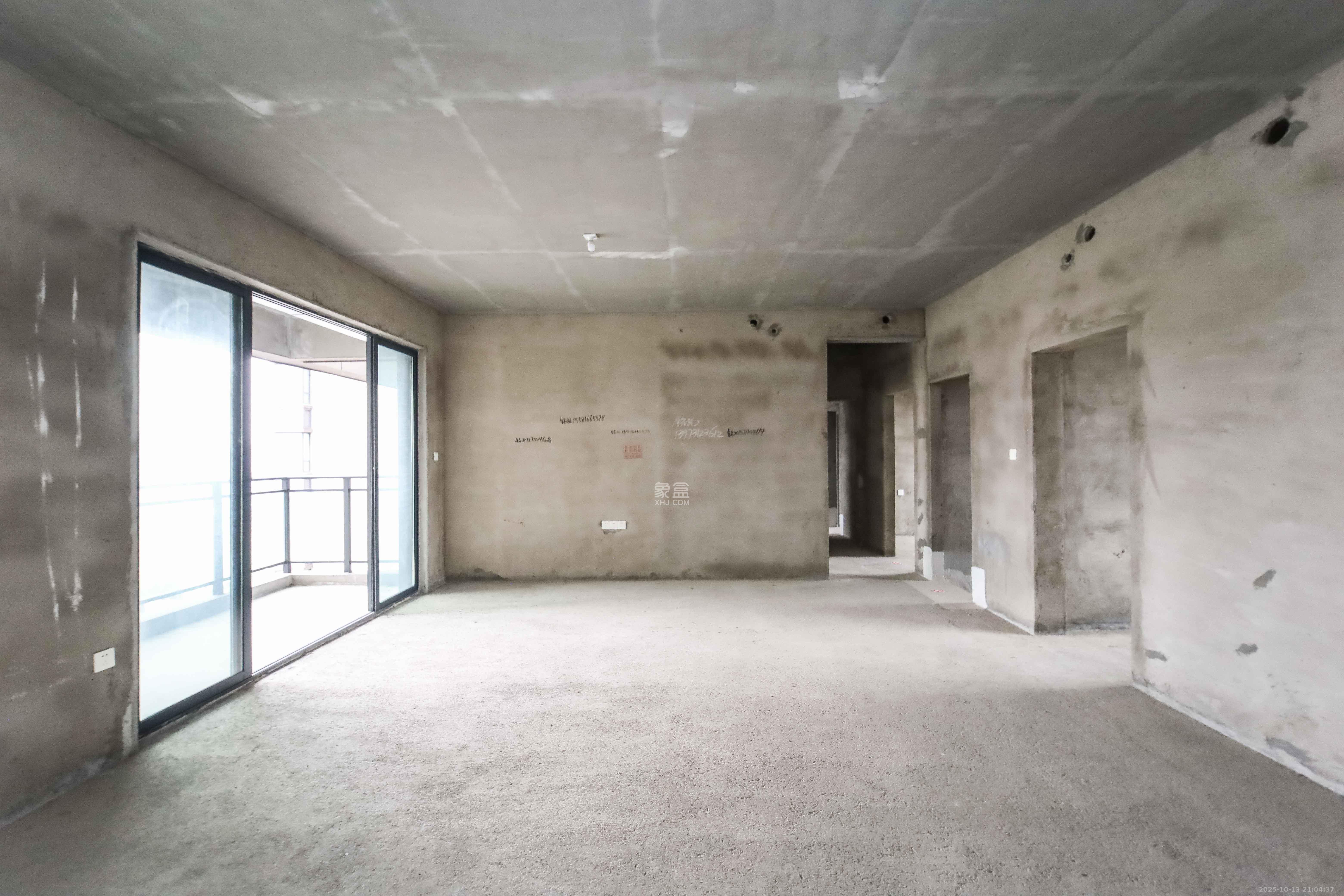 宝能公馆(美联天骄城五期)  4室2厅2卫    180.0万 宝能公馆(美联天骄城五期)  4室2厅2卫    180.0万