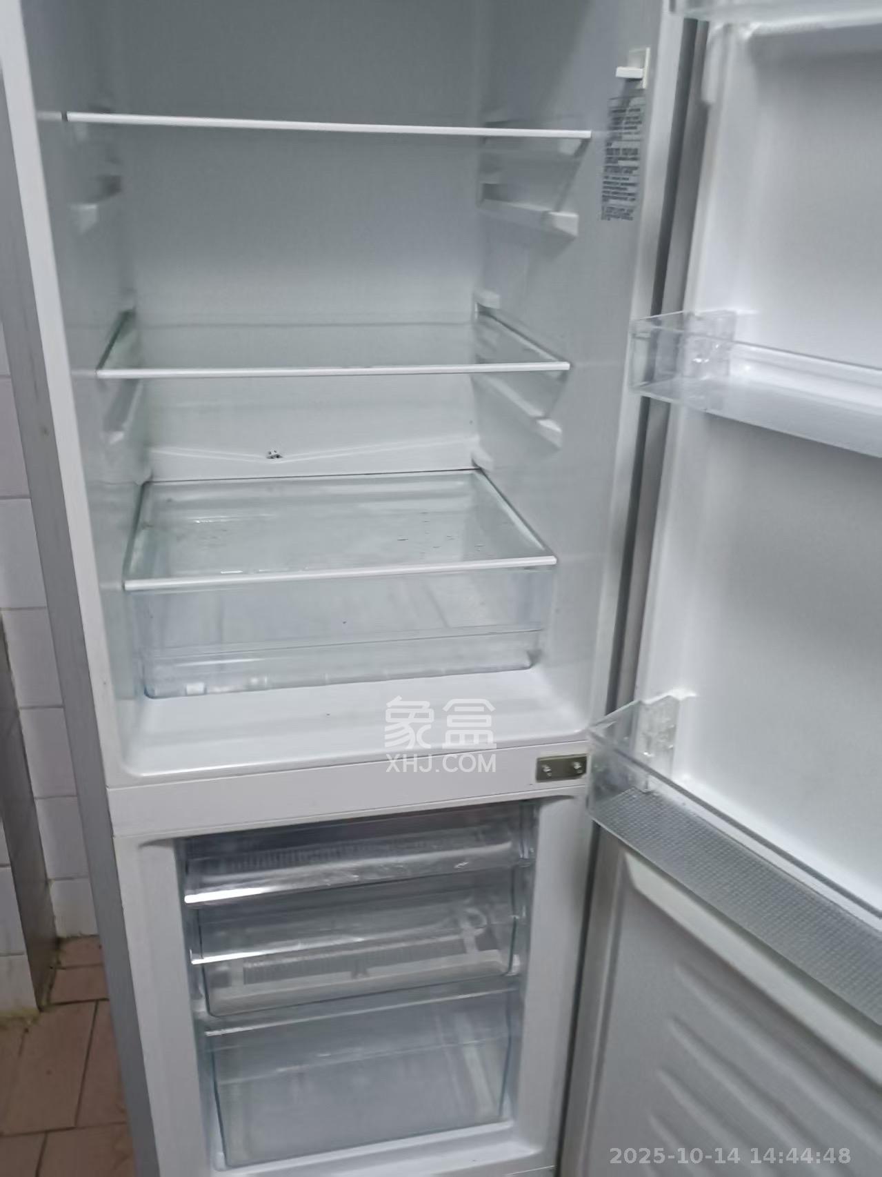 红花坡社区  2室1厅1卫    1080.0元/月室内图