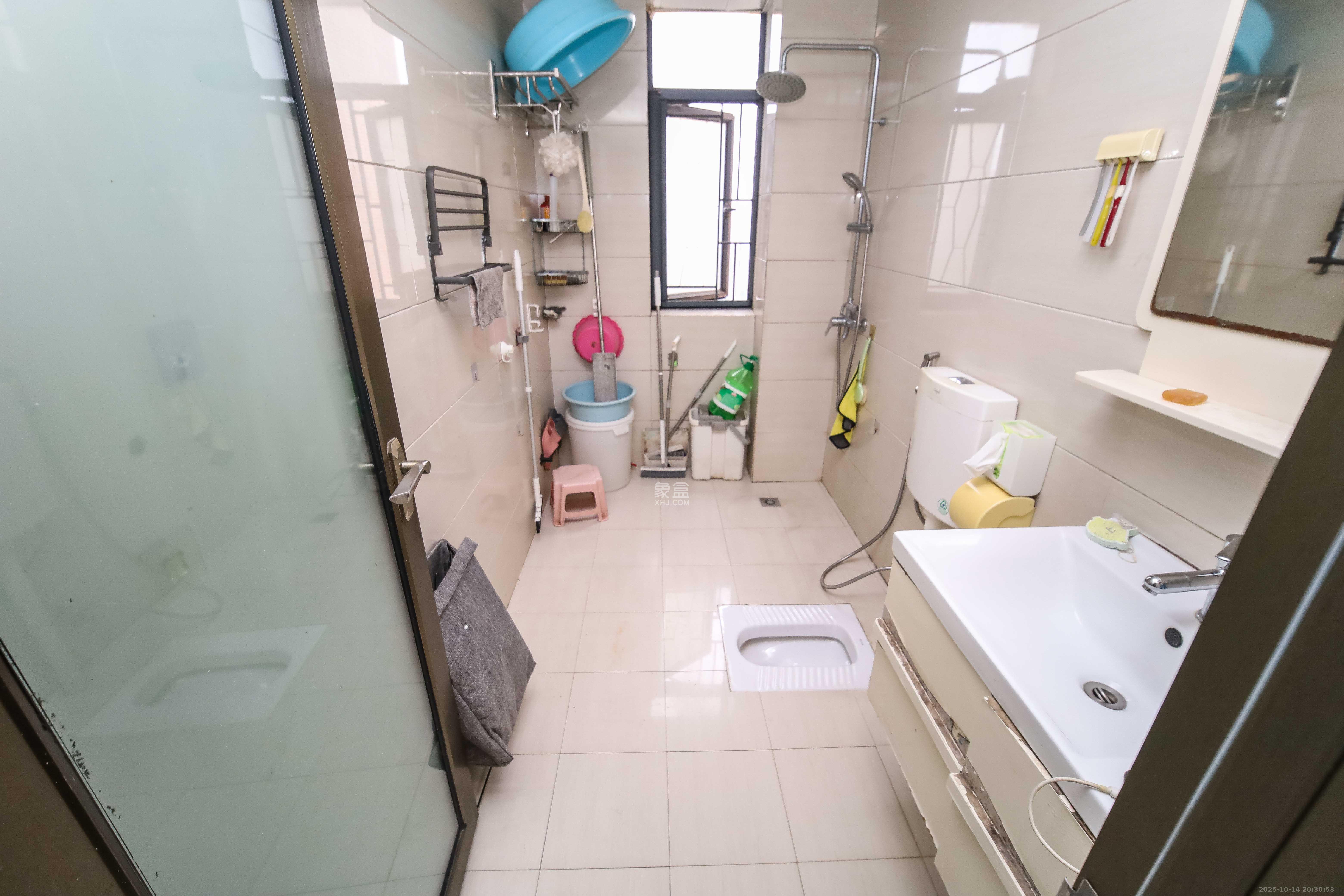 江河双水湾  3室2厅2卫    84.0万 江河双水湾  3室2厅2卫    84.0万卫生间