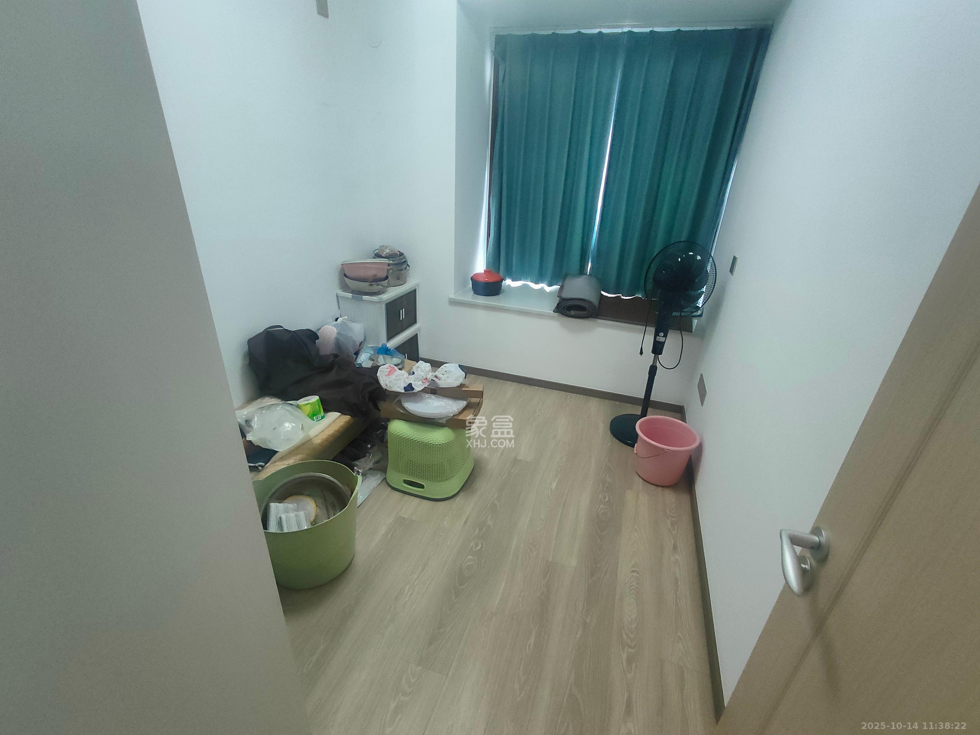 长龙湾  3室2厅1卫    2200.0元/月室内图