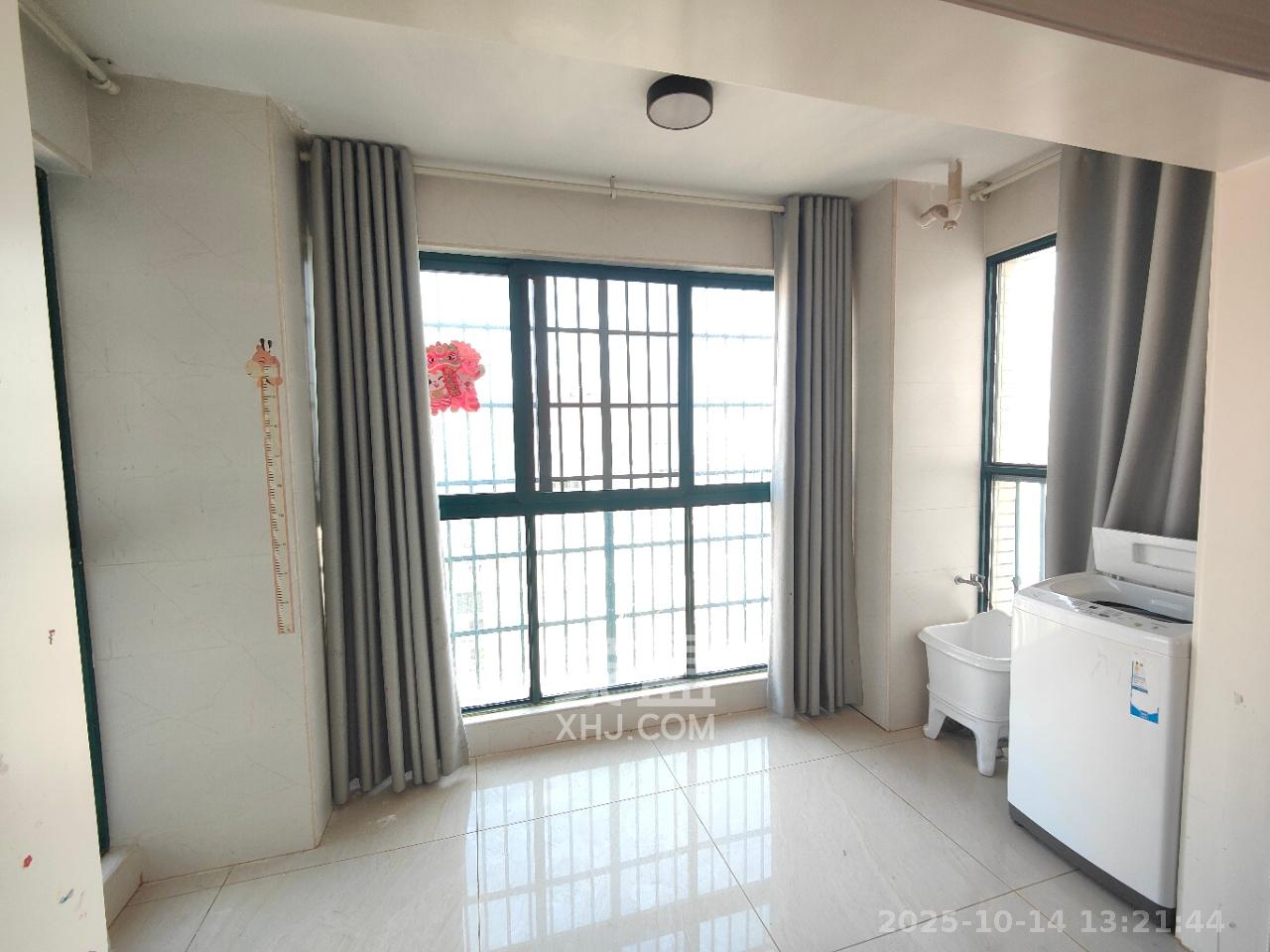 蝴蝶谷  3室2厅2卫    1600.0元/月