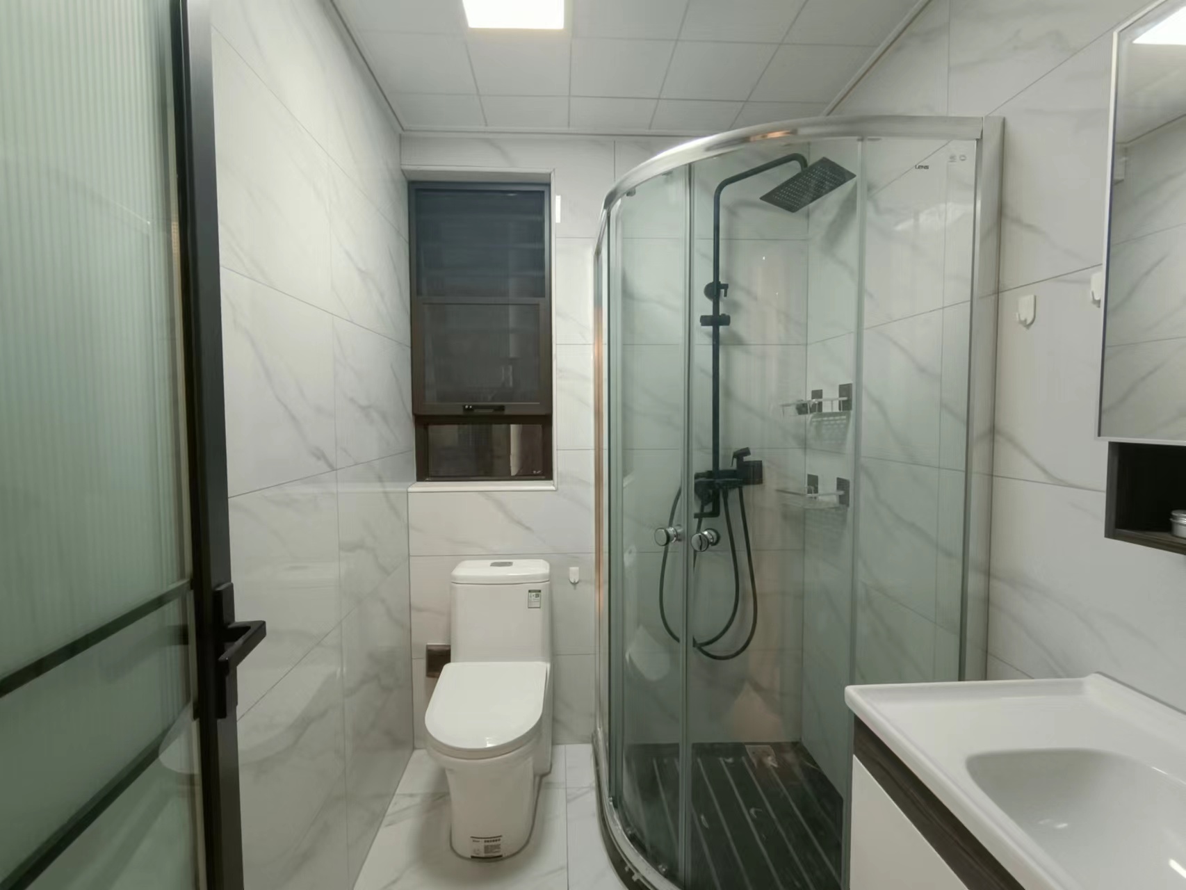 华润中心 2室1厅1卫 4000.0元/月 华润中心 2室1厅1卫 4000.0元/月室内图