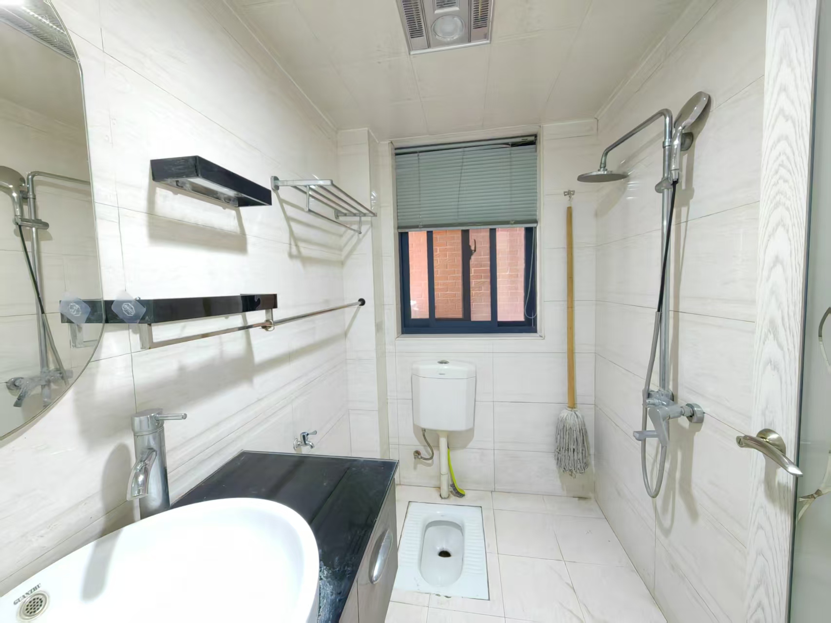 银海御苑 2室2厅1卫 45.8万 银海御苑 2室2厅1卫 45.8万室内图