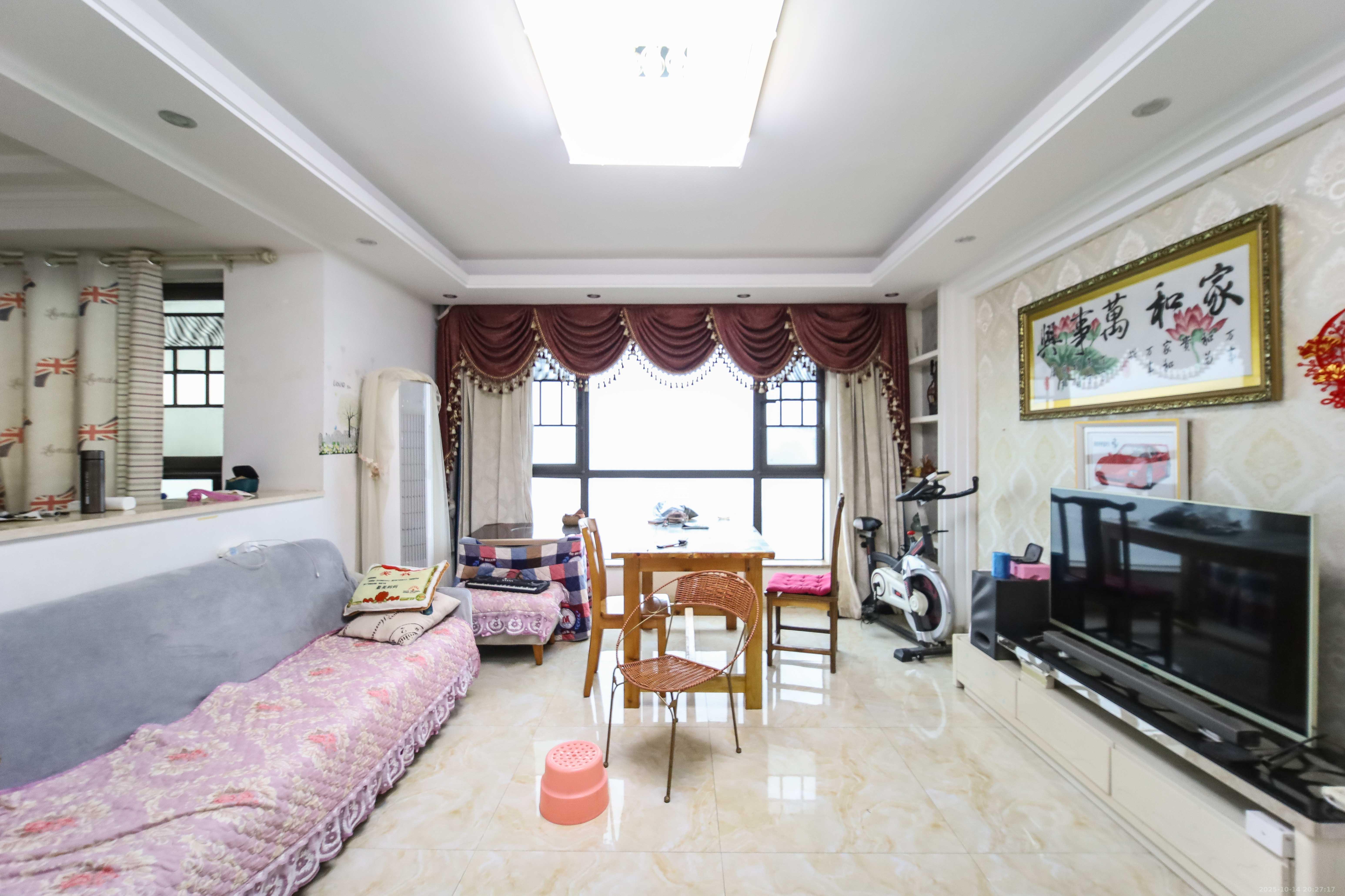 万象凯旋湾  3室1厅2卫    128.8万