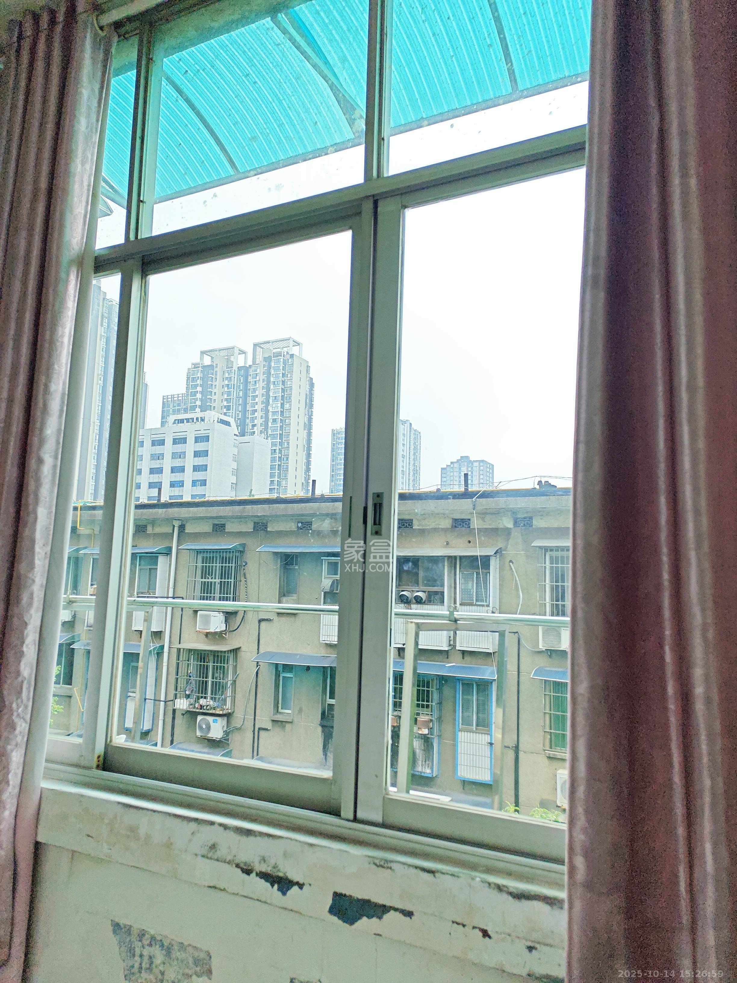 牛婆塘社区  2室1厅1卫    1200.0元/月 牛婆塘社区  2室1厅1卫    1200.0元/月室内图