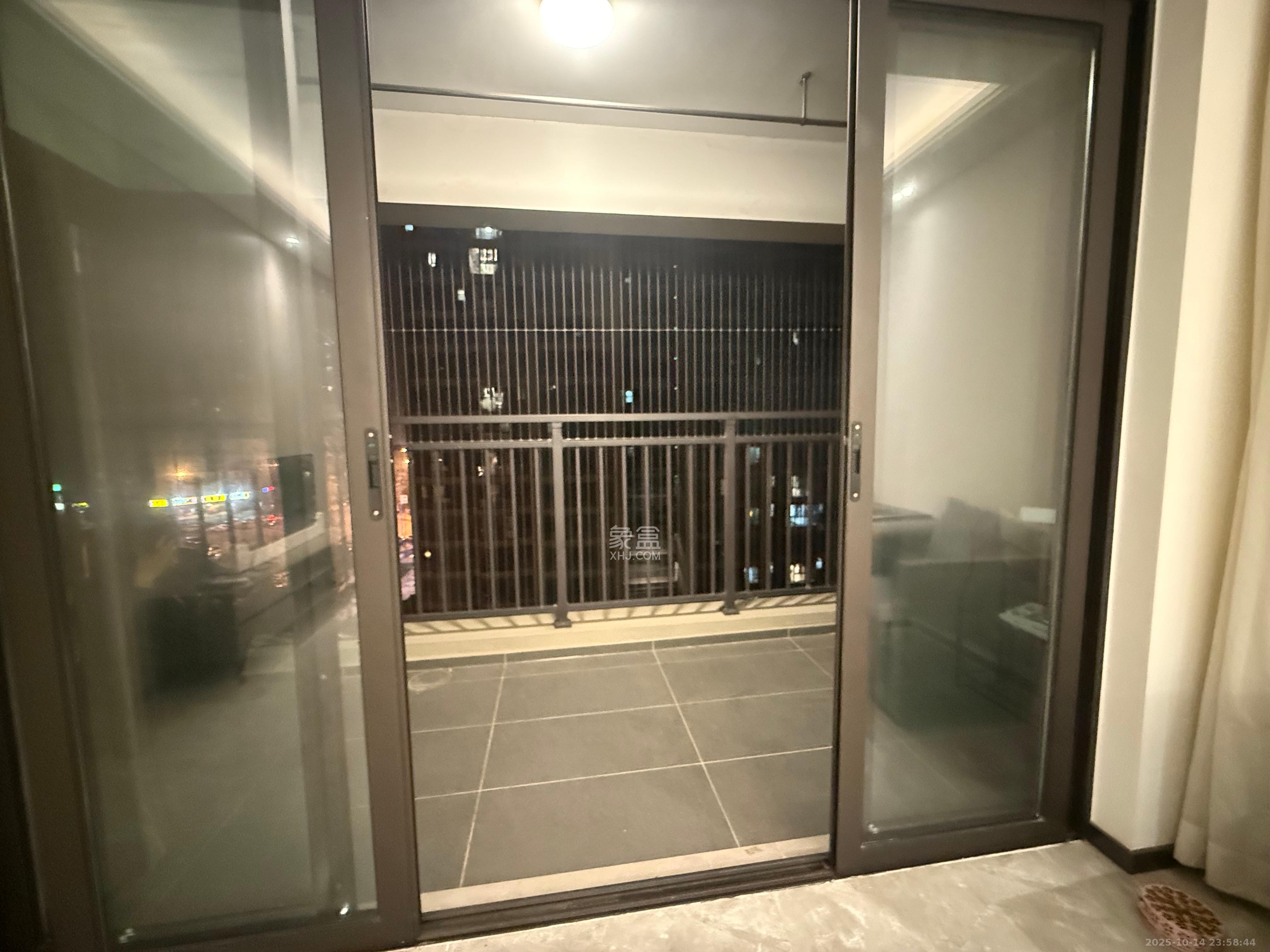 招商华发依云曦城  4室2厅2卫    2680.0元/月 招商华发依云曦城  4室2厅2卫    2680.0元/月室内图