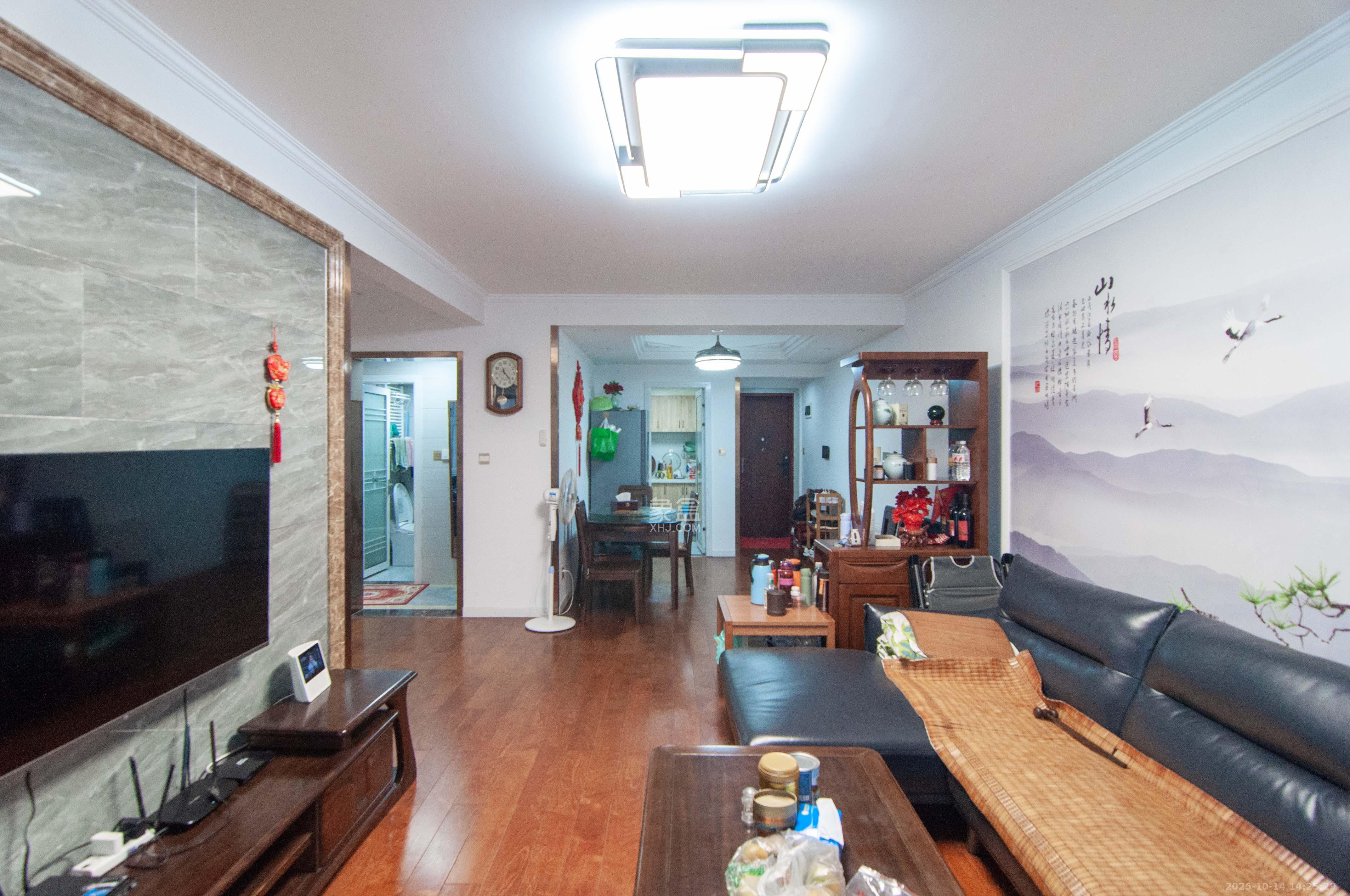 佳兆业云顶梅溪湖（佳兆业梅溪荟）  3室2厅1卫    105.0万客厅