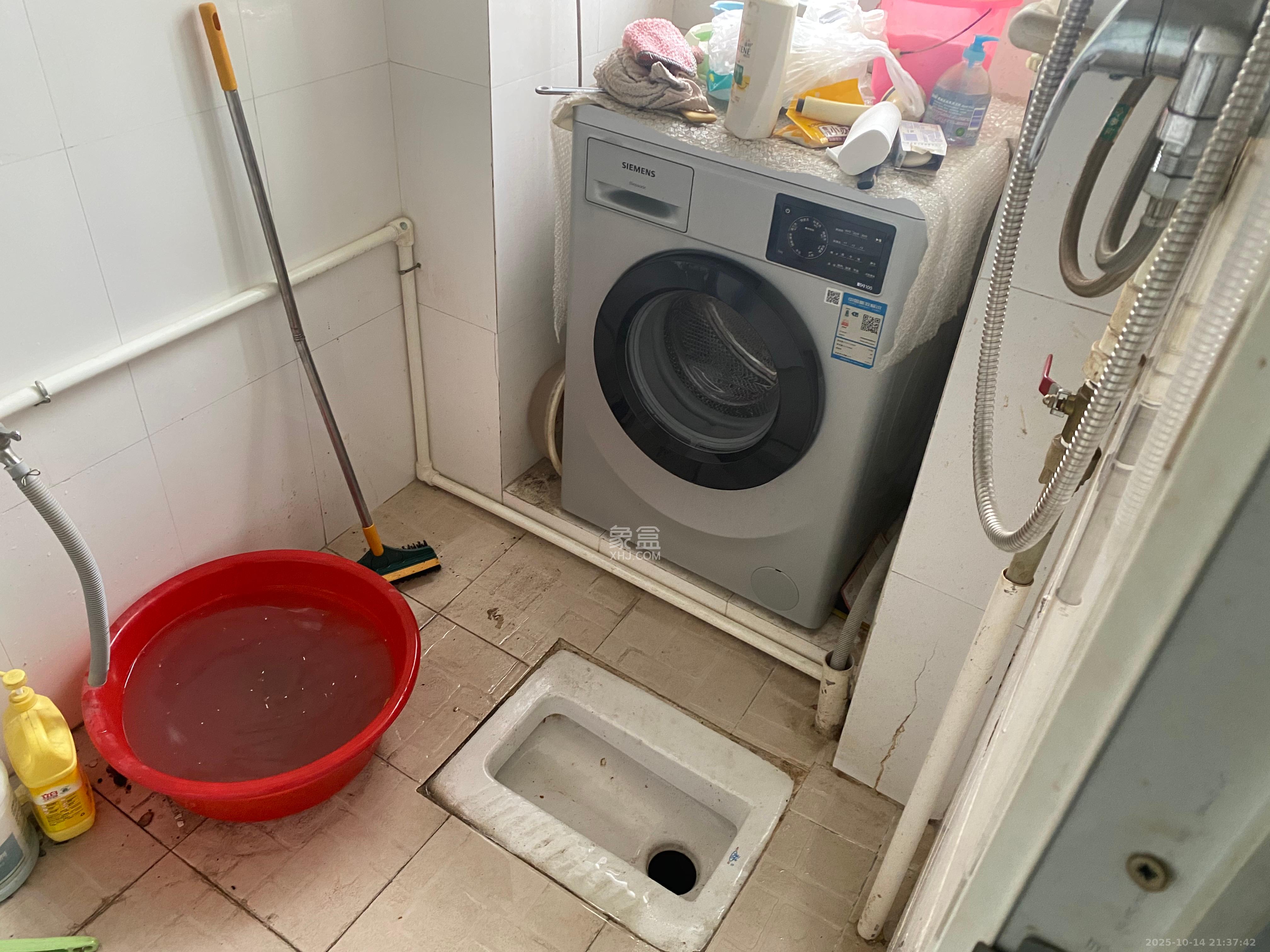 茶园坡社区(原王家冲社区)  2室1厅1卫    1300.0元/月 茶园坡社区(原王家冲社区)  2室1厅1卫    1300.0元/月室内图